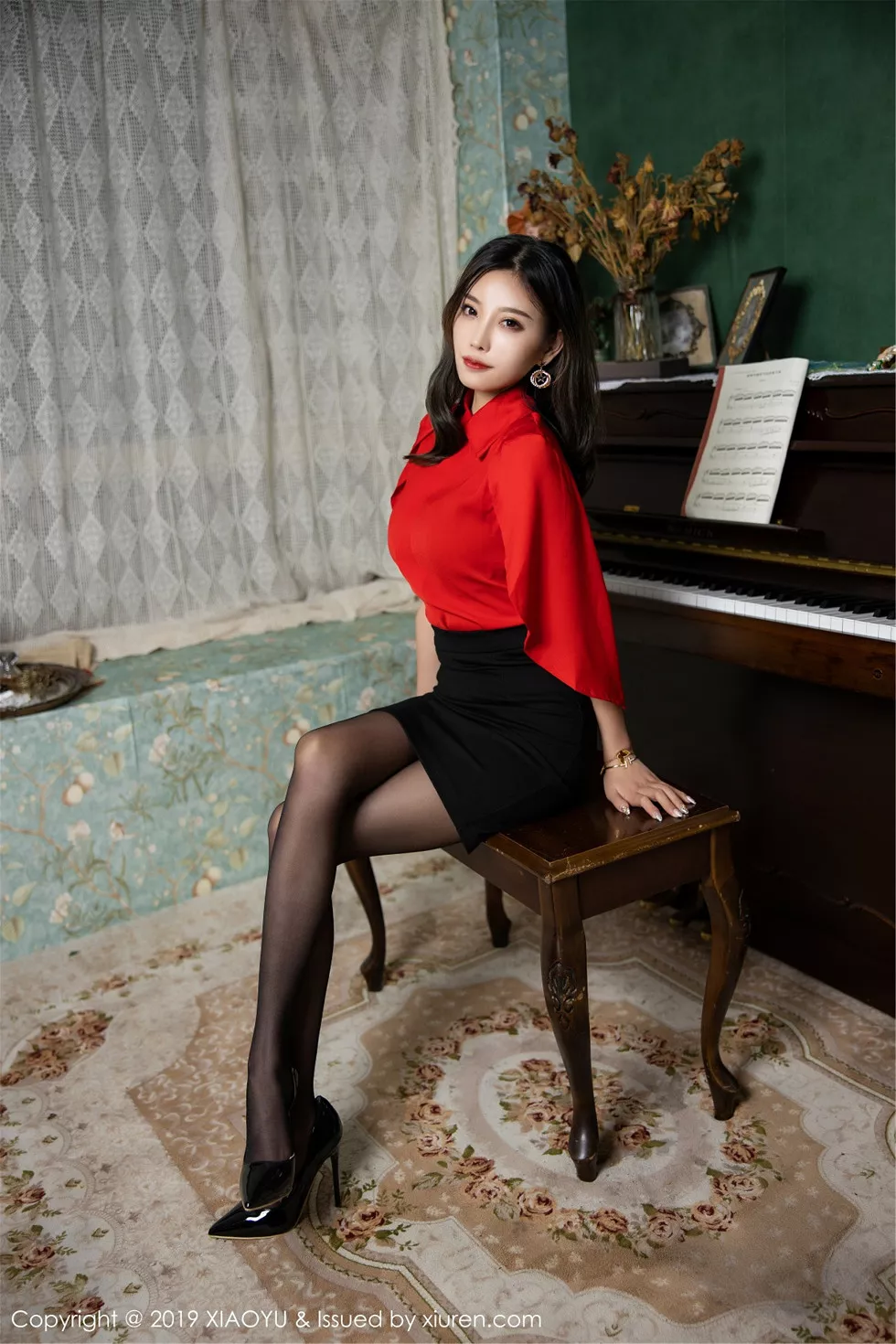 Xgyw.Org_[XiaoYu画语界]Vol.119_女神杨晨晨sugar红衬衣配黑短裙秀黑丝裤袜美腿诱惑写真75P