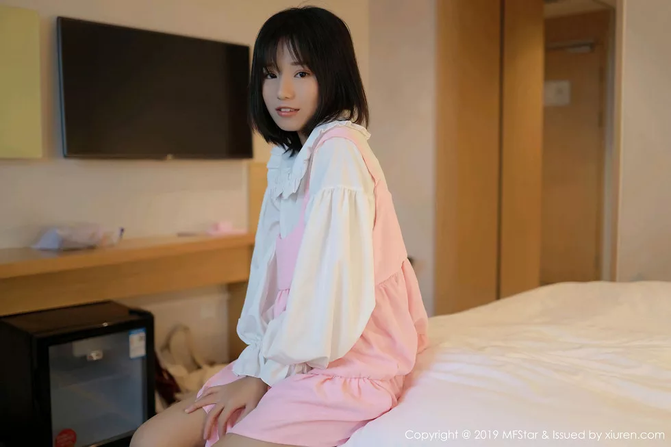Xgyw.Org_[MFStar模范学院]Vol.203_嫩模仓井优香居家床上脱性感白衬衣大尺度全裸惹火诱惑写真66P