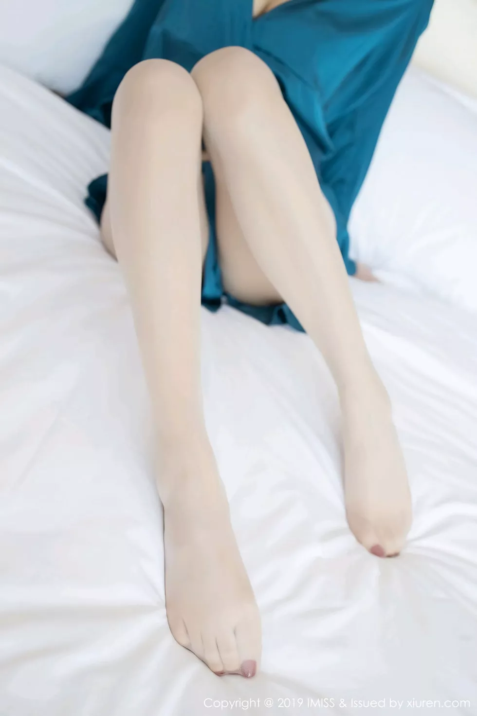 Xgyw.Org_[IMISS爱蜜社]Vol.377_气质美女Lavinia私房蕾丝内衣秀魔鬼曲线销魂美腿诱惑写真25P