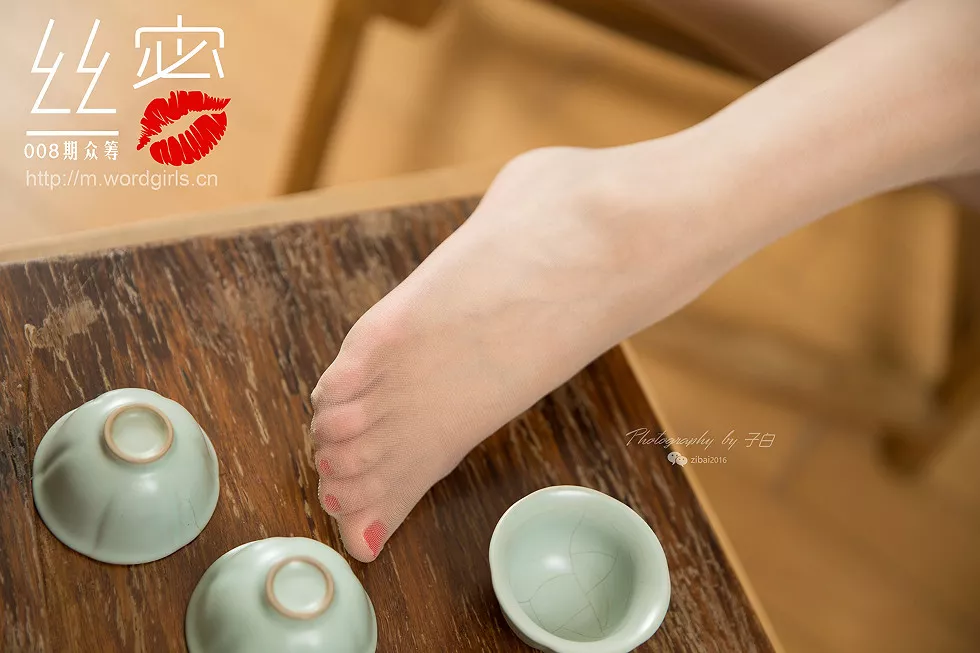 Xgyw.Org_[Toutiao头条女神]No.S009_嫩模JennyR私房旗袍装配肉丝袜秀美腿玉足性感写真59P