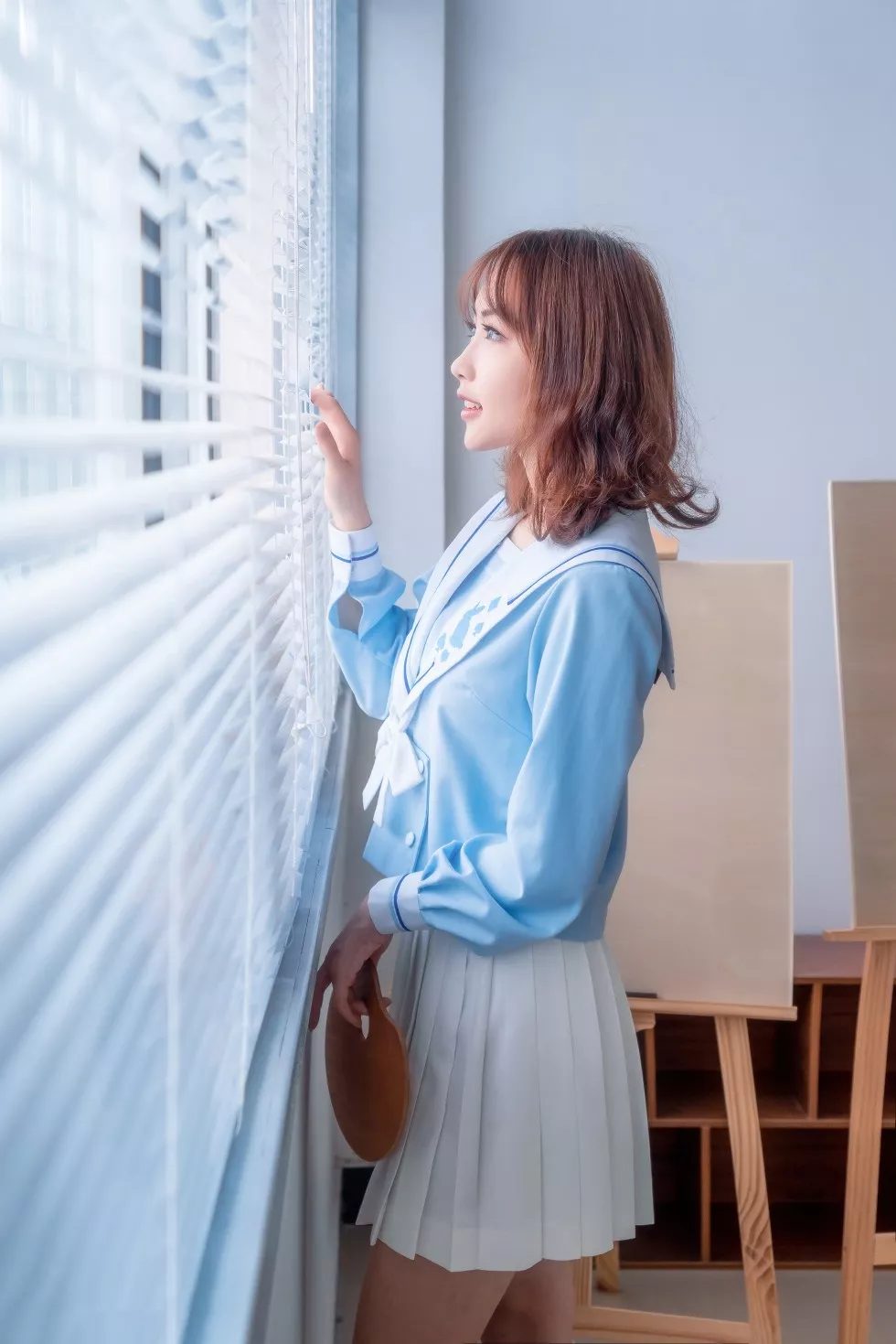 Xgyw.Org_[喵糖映画]Vol.009_蓝色制服美少女私房性感白色短裙配白丝袜迷人写真43P