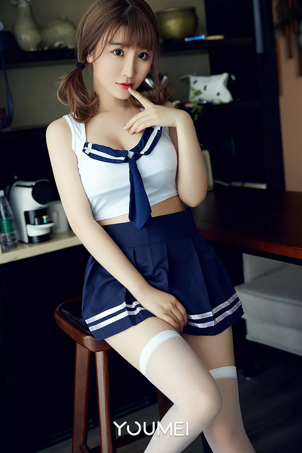 Xgyw.Org_[YouMei尤美]Vol.066_嫩模绯月樱-Cherry性感学生制服撩裙露黑色丁字裤诱惑写真23P