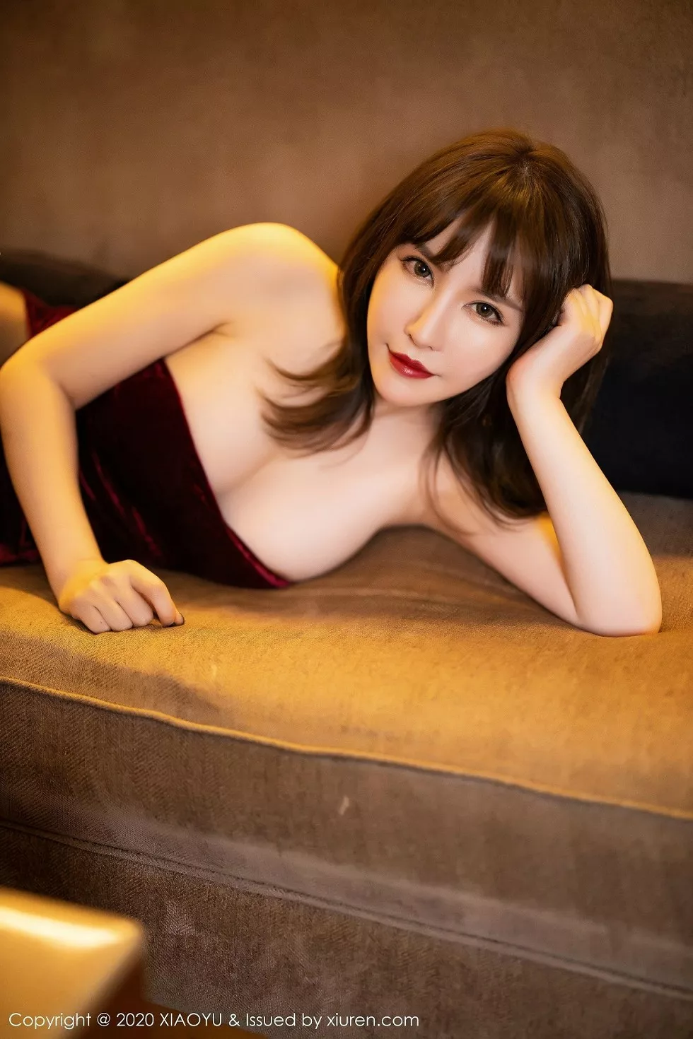 Xgyw.Org_[XiaoYu画语界]Vol.316_嫩模夏小雅私房超低胸礼服配无内黑丝裤袜极致魅惑写真58P