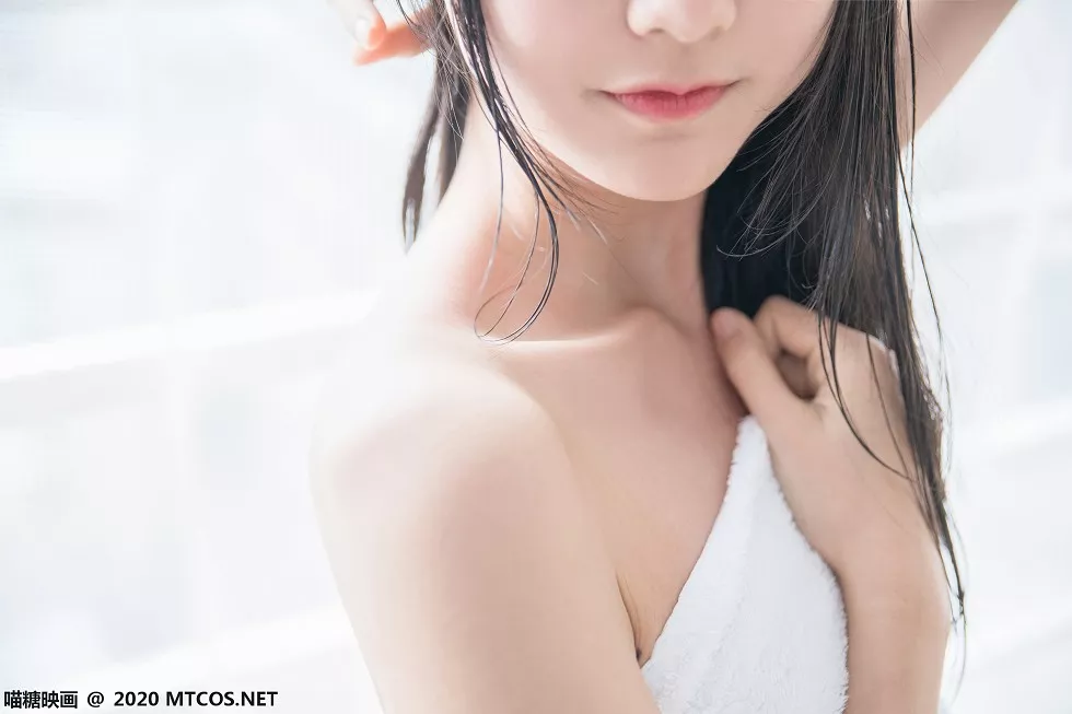 Xgyw.Org_[喵糖映画]Vol.174_大眼小美女私房床上纯白浴巾裹身秀白嫩肌肤靓丽迷人写真58P
