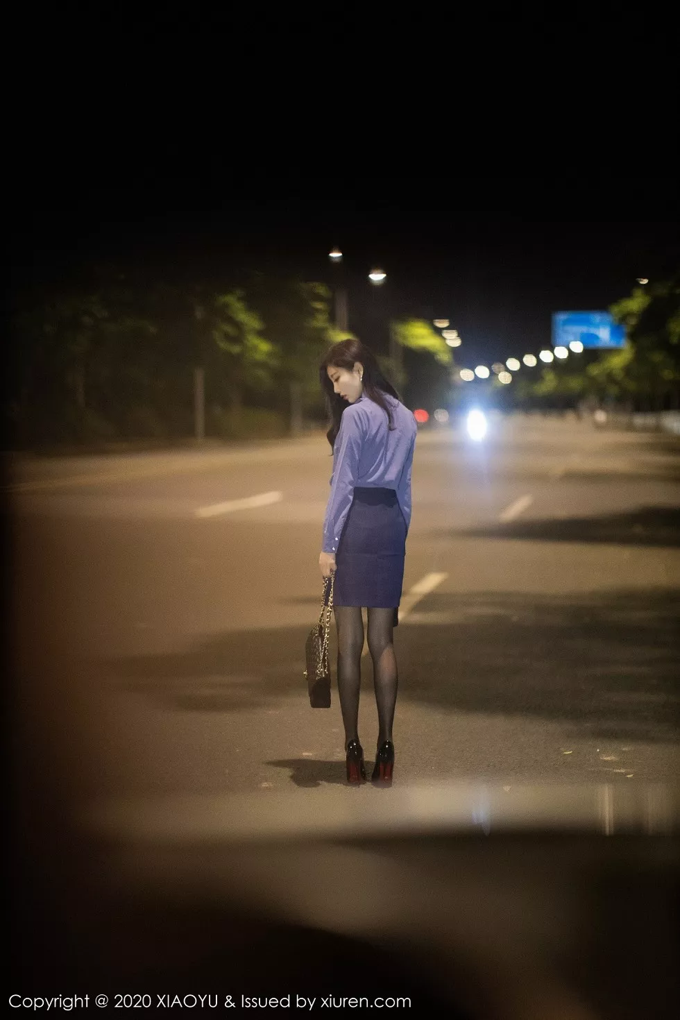 Xgyw.Org_[XiaoYu画语界]Vol.323_女神杨晨晨suga阳朔旅拍豪车内半脱露性感内衣完美诱惑写真87P