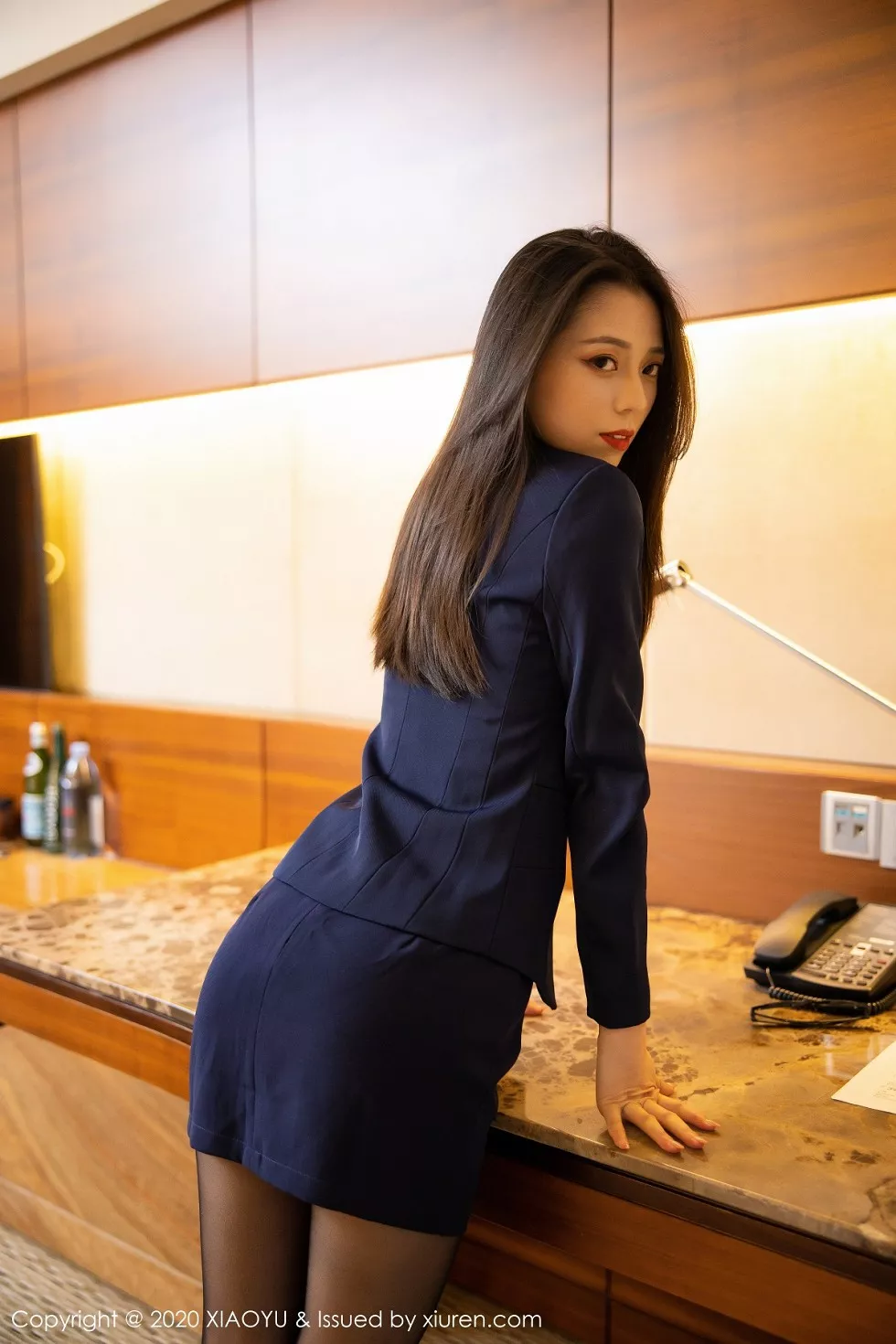 Xgyw.Org_[XiaoYu画语界]Vol.324_嫩模言沫眼镜OL制服主题私房床上性感黑色内衣完美诱惑写真96P