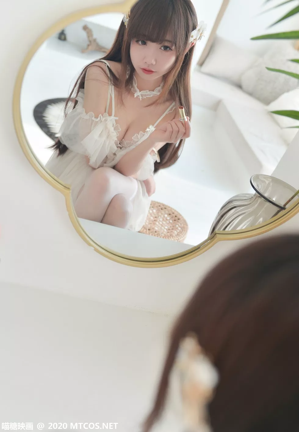 Xgyw.Org_[喵糖映画]Vol.206_吊带纱裙美女居家私房半脱露白色蕾丝内衣蕾丝袜极致魅惑写真23P