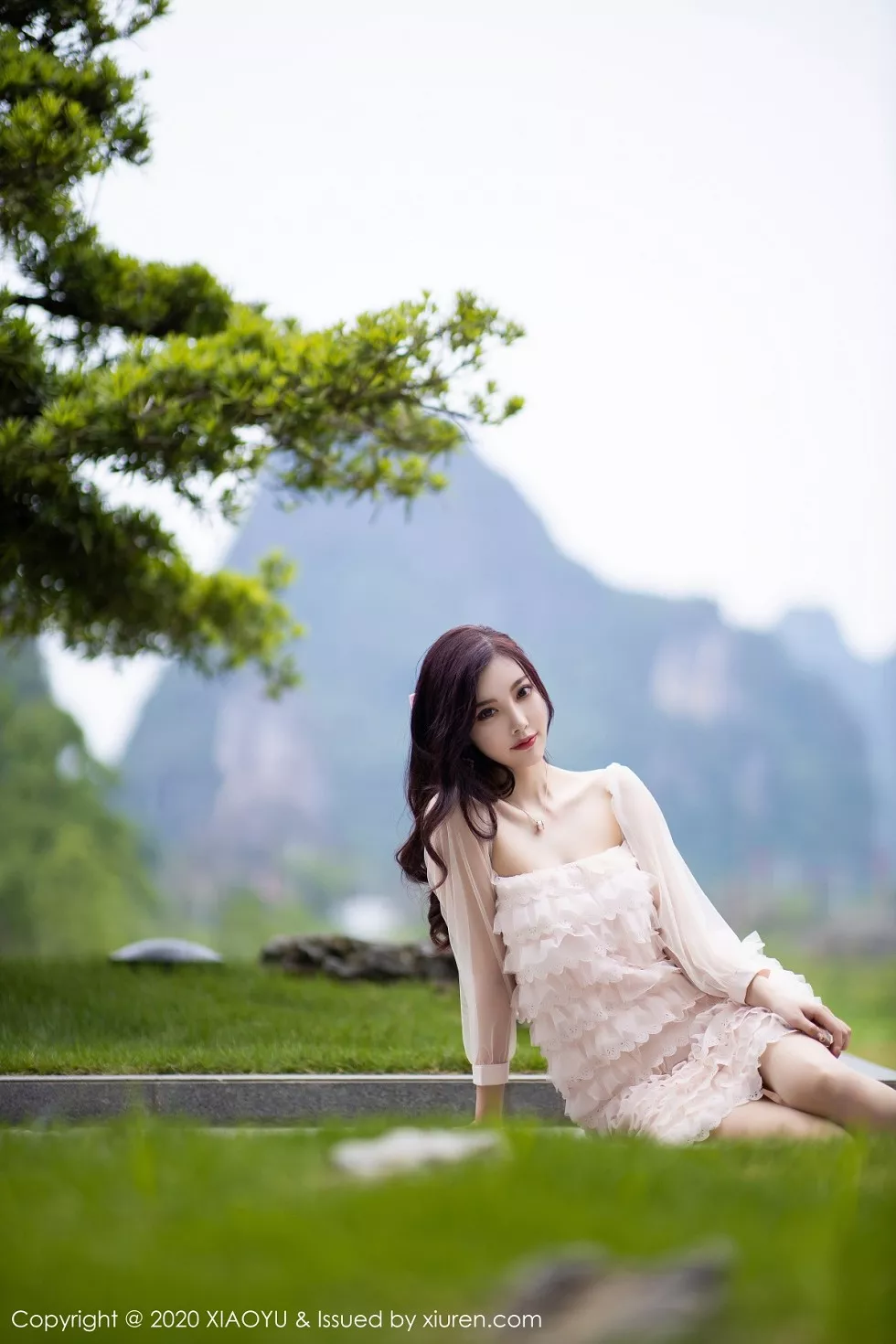Xgyw.Org_[XiaoYu画语界]Vol.358_女神杨晨晨sugar阳朔旅拍粉色运动内衣秀魔鬼身材诱惑写真70P