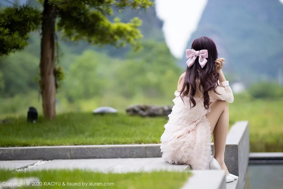 Xgyw.Org_[XiaoYu画语界]Vol.358_女神杨晨晨sugar阳朔旅拍粉色运动内衣秀魔鬼身材诱惑写真70P