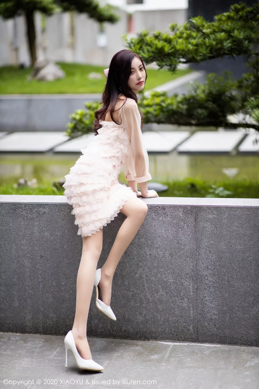 Xgyw.Org_[XiaoYu画语界]Vol.358_女神杨晨晨sugar阳朔旅拍粉色运动内衣秀魔鬼身材诱惑写真70P