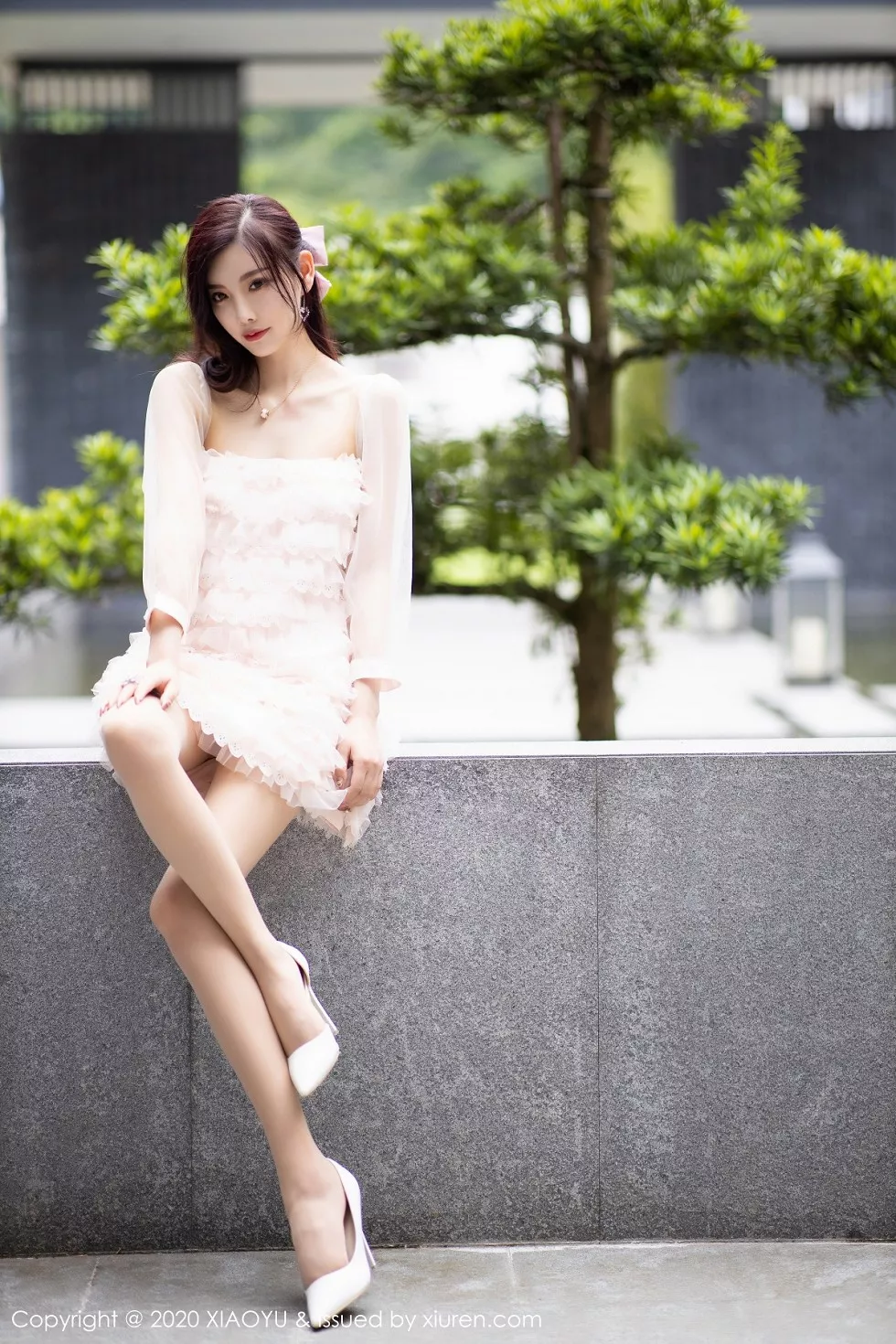 Xgyw.Org_[XiaoYu画语界]Vol.358_女神杨晨晨sugar阳朔旅拍粉色运动内衣秀魔鬼身材诱惑写真70P