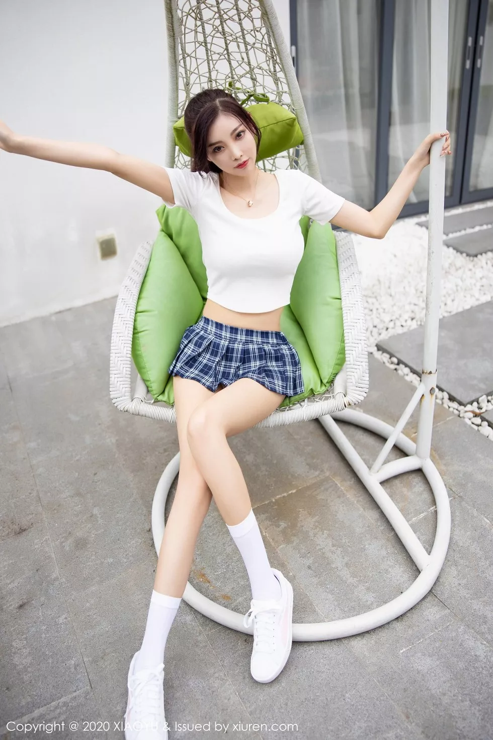 Xgyw.Org_[XiaoYu画语界]Vol.343_女神杨晨晨sugar阳朔旅拍格子JK短裙秀完美身材诱惑写真64P