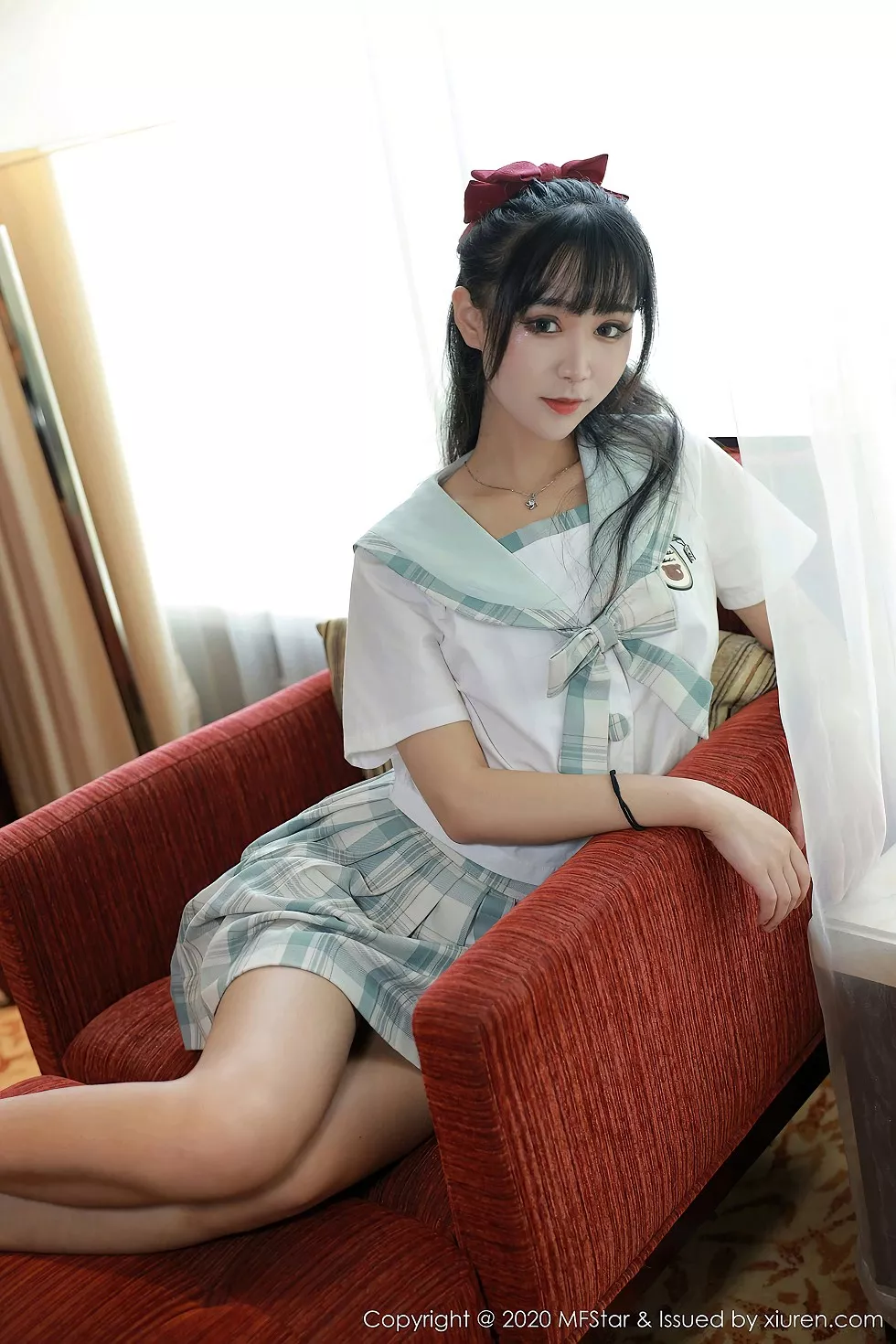 Xgyw.Org_[MFStar模范学院]Vol.386_嫩模小果冻儿JK制服主题撩裙露性感内裤翘臀诱惑写真51P