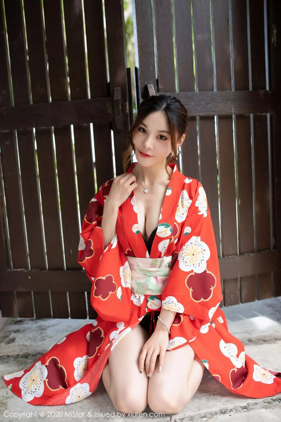 Xgyw.Org_[MiStar魅妍社]Vol.326_嫩模沈佳熹私房鲜艳红色和服半露酥胸白嫩美腿诱惑写真45P