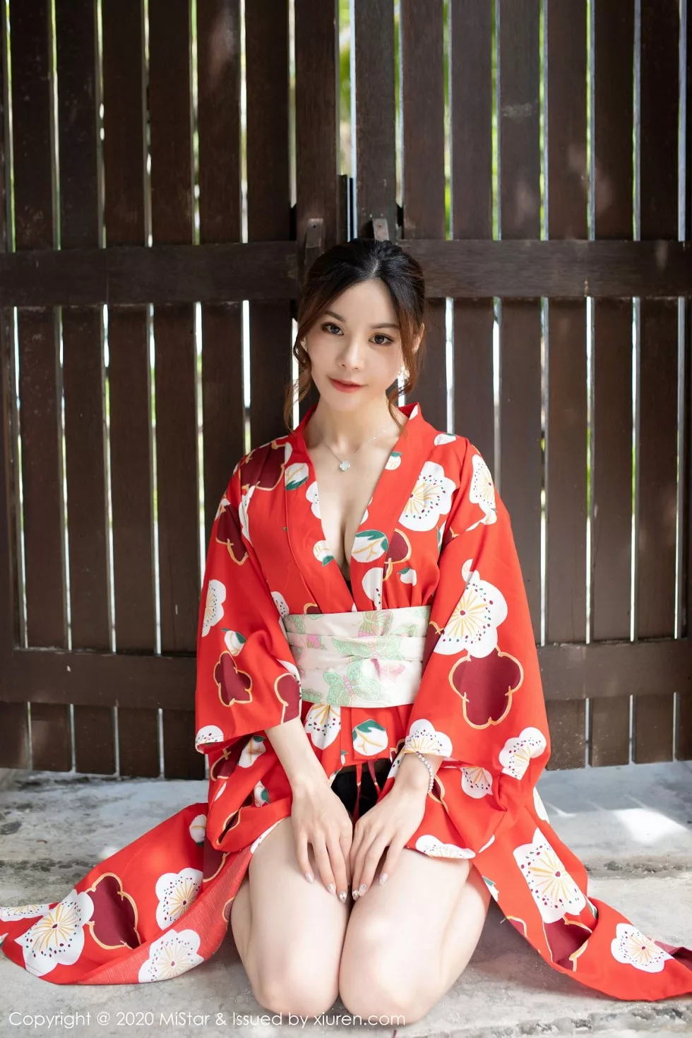 Xgyw.Org_[MiStar魅妍社]Vol.326_嫩模沈佳熹私房鲜艳红色和服半露酥胸白嫩美腿诱惑写真45P