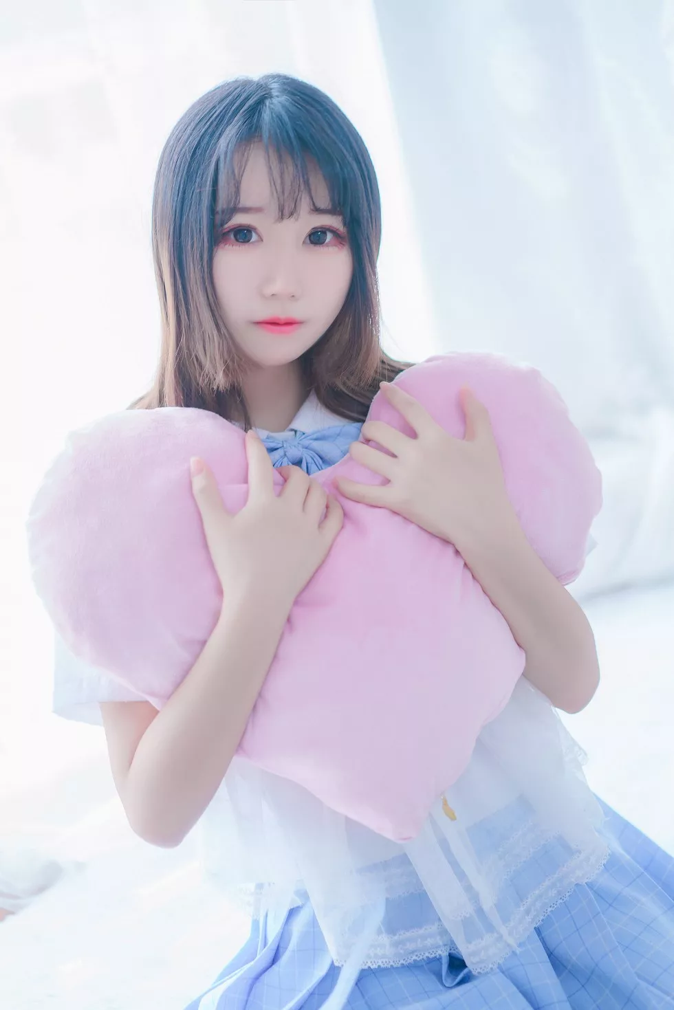 Xgyw.Org_[Cosplay精选]网络美女猫君君MaoJun清凉一夏主题短裙下白丝美腿写真46P