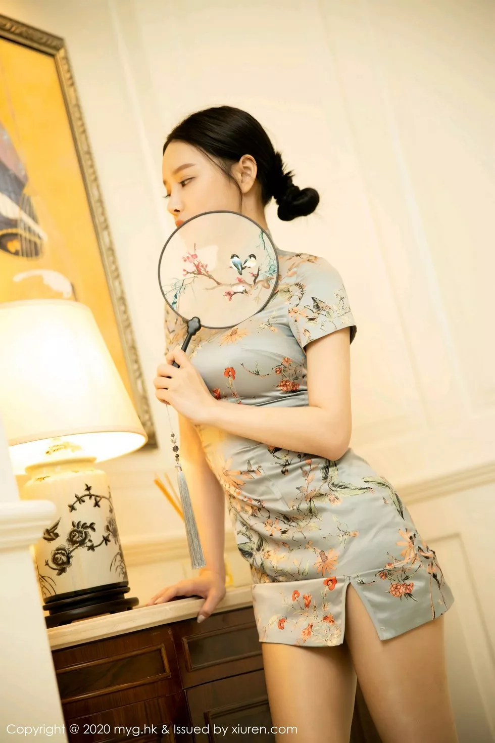 Xgyw.Org_[MyGirl美媛馆]Vol.473_女神唐琪儿床上古典婀娜旗袍配肉丝裤袜撩人姿势诱惑写真148P