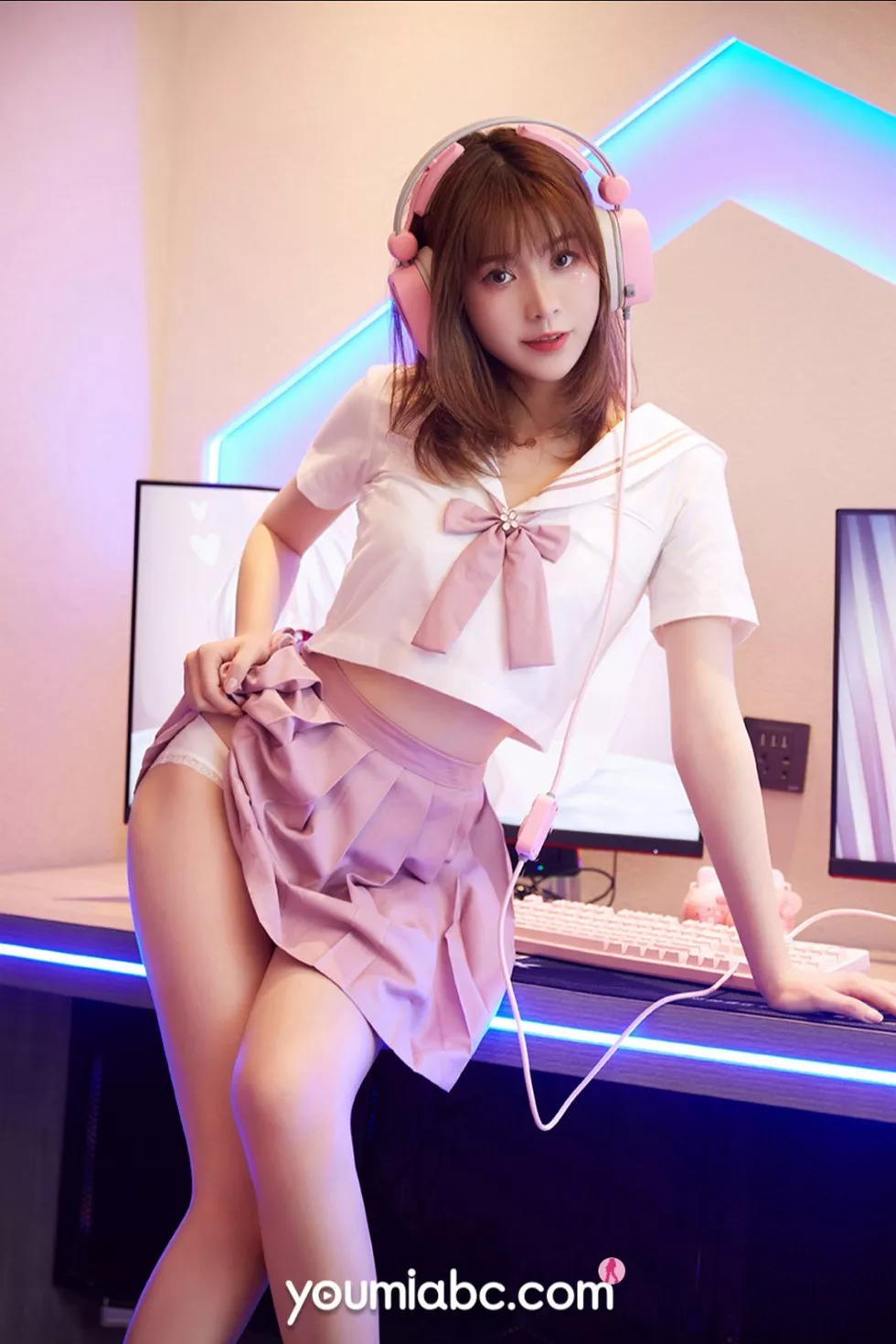 Xgyw.Org_[YouMi尤蜜]Vol.522_嫩模YoYO优优激萌电竞少女主题性感白色内衣秀完美身材诱惑写真43P