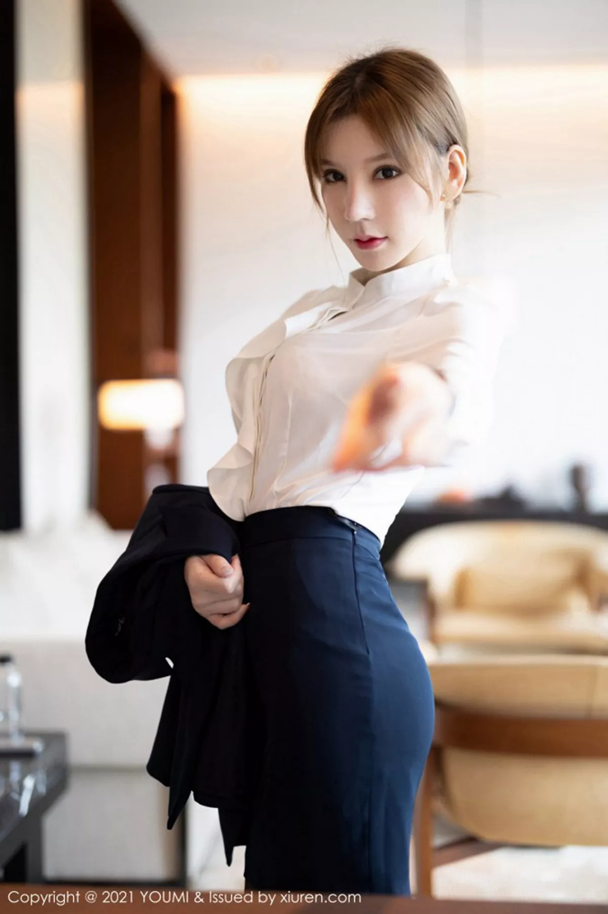 Xgyw.Org_[YouMi尤蜜荟]Vol.606_女神周于希Sandy厦门旅拍女强人与下属剧情撩人姿势诱惑写真106P