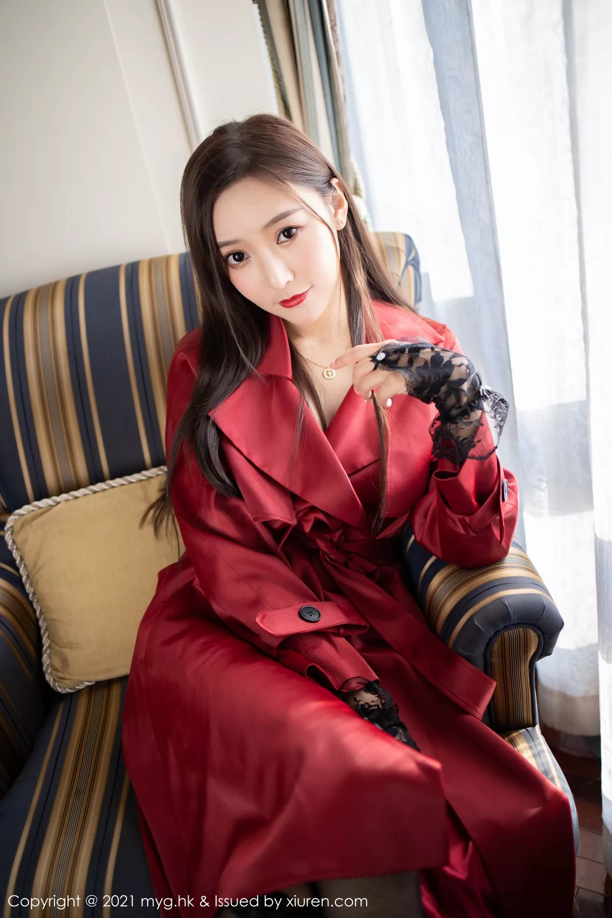 Xgyw.Org_[MyGirl美媛馆]Vol.496_女神王馨瑶yanni鲜红飒爽皮衣配黑丝网袜半脱露翘臀诱惑写真63P