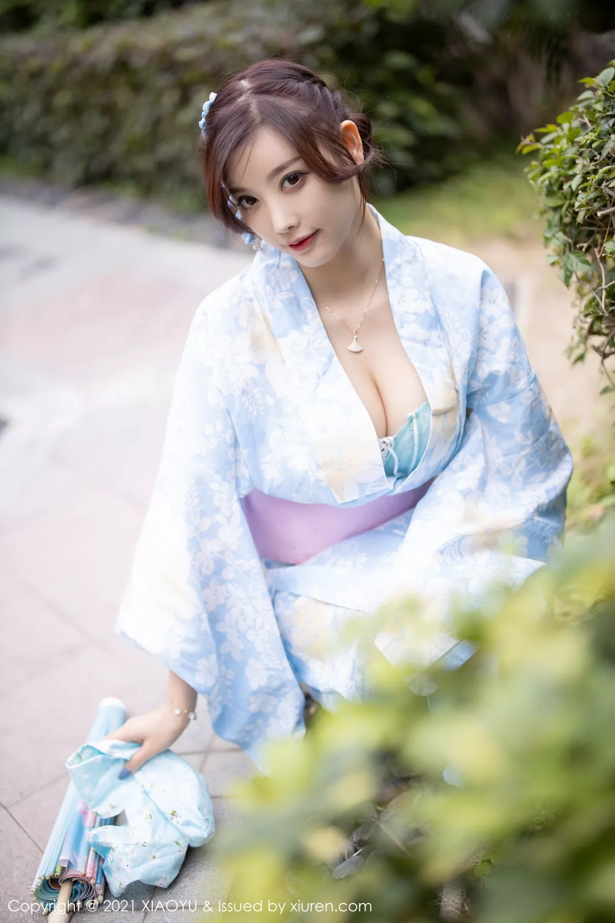 Xgyw.Org_[XiaoYu画语界]Vol.482_女神杨晨晨sugar厦门旅拍户外日式和服系列半脱撩人诱惑写真80P