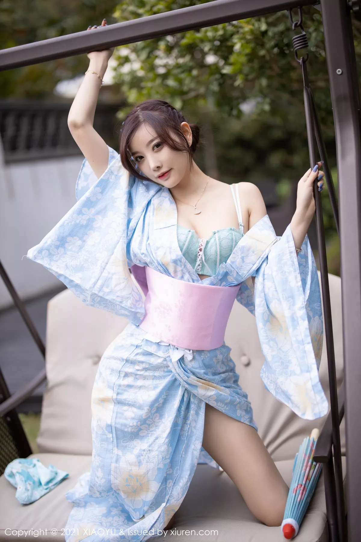 Xgyw.Org_[XiaoYu画语界]Vol.482_女神杨晨晨sugar厦门旅拍户外日式和服系列半脱撩人诱惑写真80P