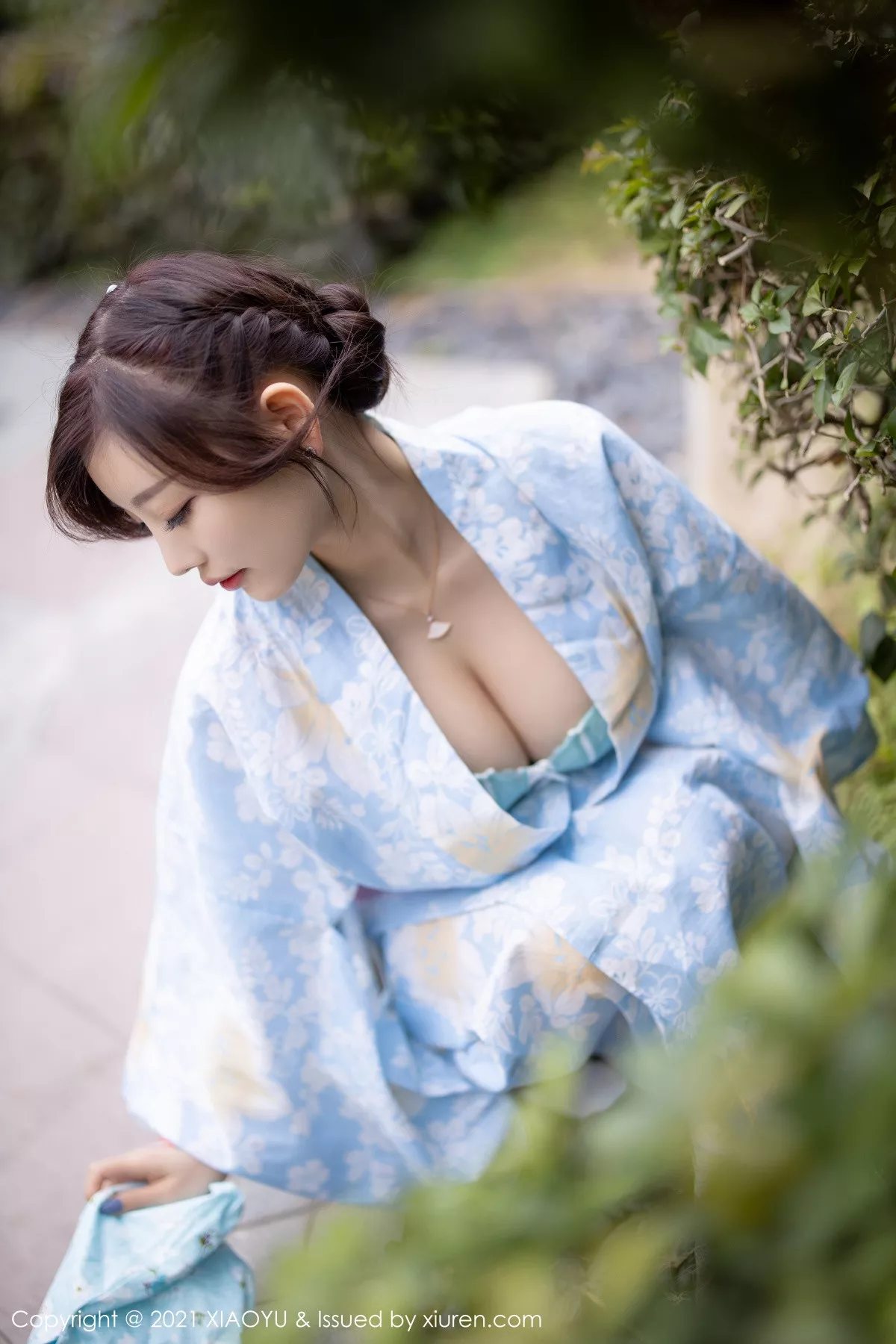 Xgyw.Org_[XiaoYu画语界]Vol.482_女神杨晨晨sugar厦门旅拍户外日式和服系列半脱撩人诱惑写真80P