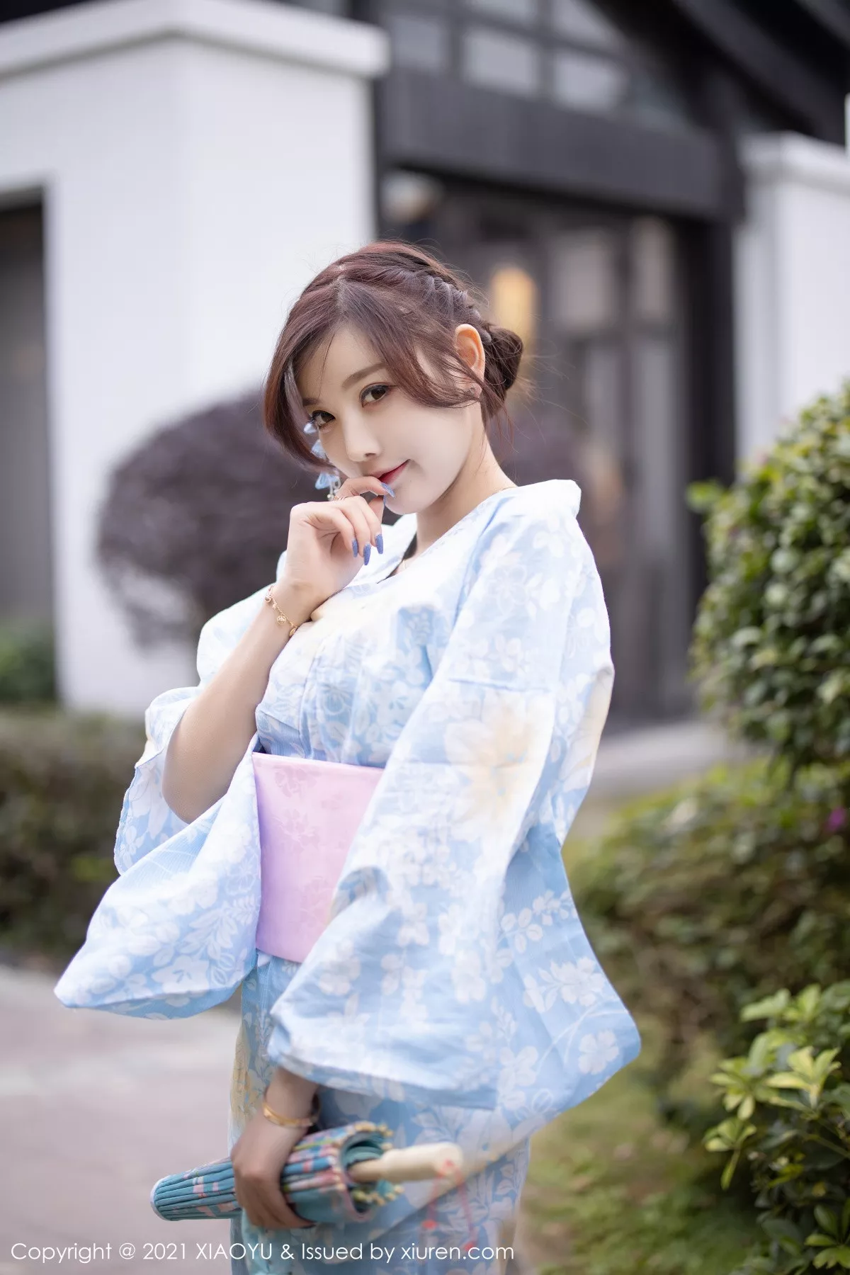 Xgyw.Org_[XiaoYu画语界]Vol.482_女神杨晨晨sugar厦门旅拍户外日式和服系列半脱撩人诱惑写真80P