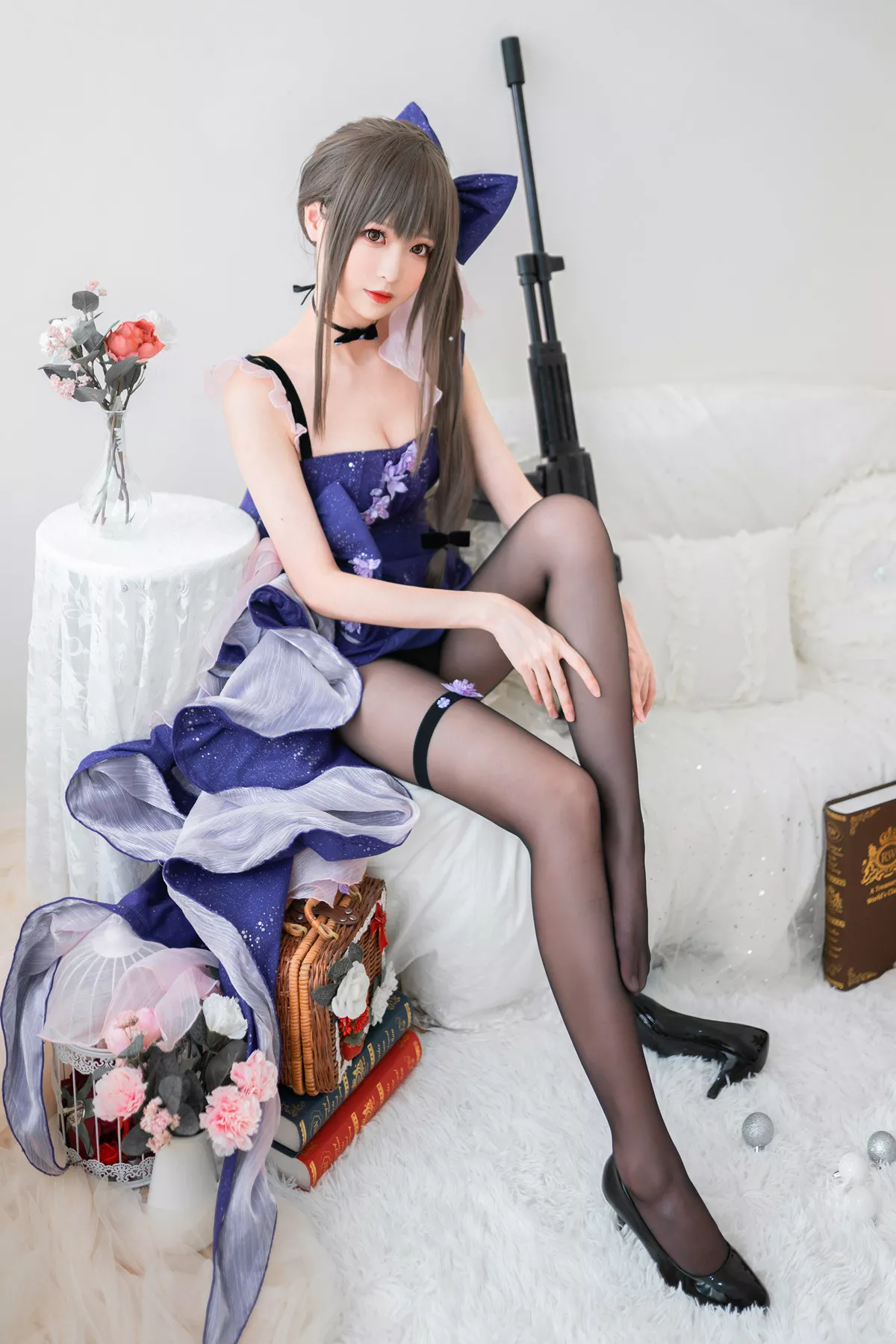 Xgyw.Org_[喵糖映画]Vol.354_蓝裙蝶美女私房Cosplay主题性感黑丝裤袜秀美腿撩人诱惑写真20P