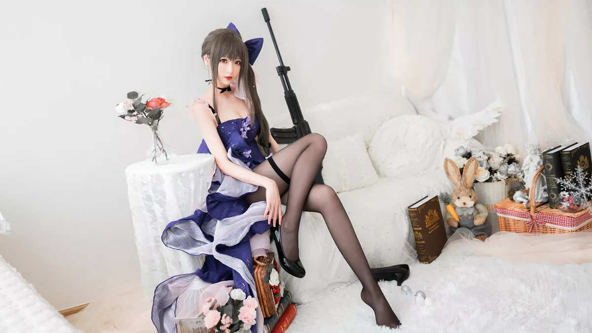 Xgyw.Org_[喵糖映画]Vol.354_蓝裙蝶美女私房Cosplay主题性感黑丝裤袜秀美腿撩人诱惑写真20P