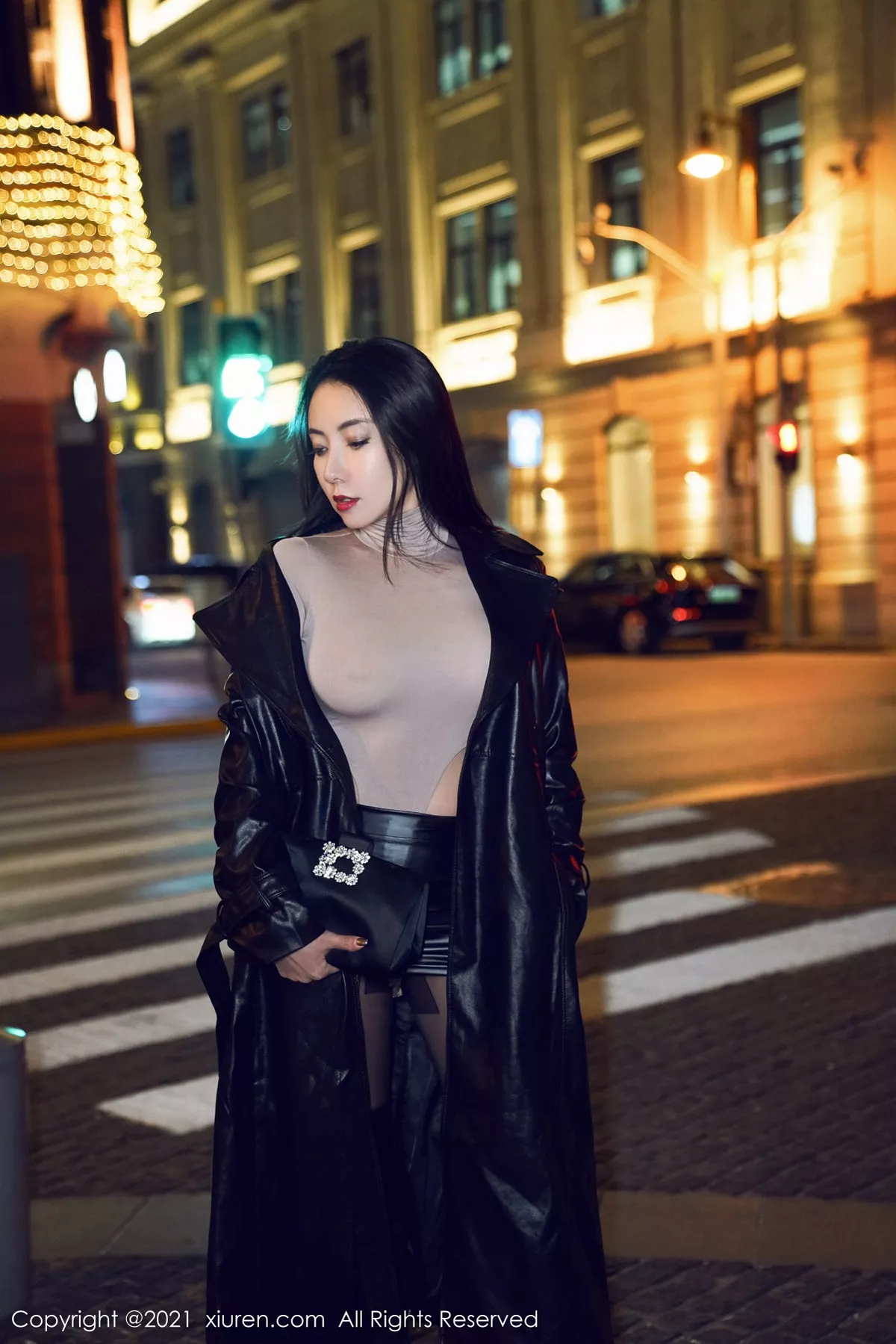 Xgyw.Org_XiuRen第3207期_御姐果儿Victoria江浙沪旅拍真空高叉连体衣配黑丝裤袜撩人诱惑写真50P