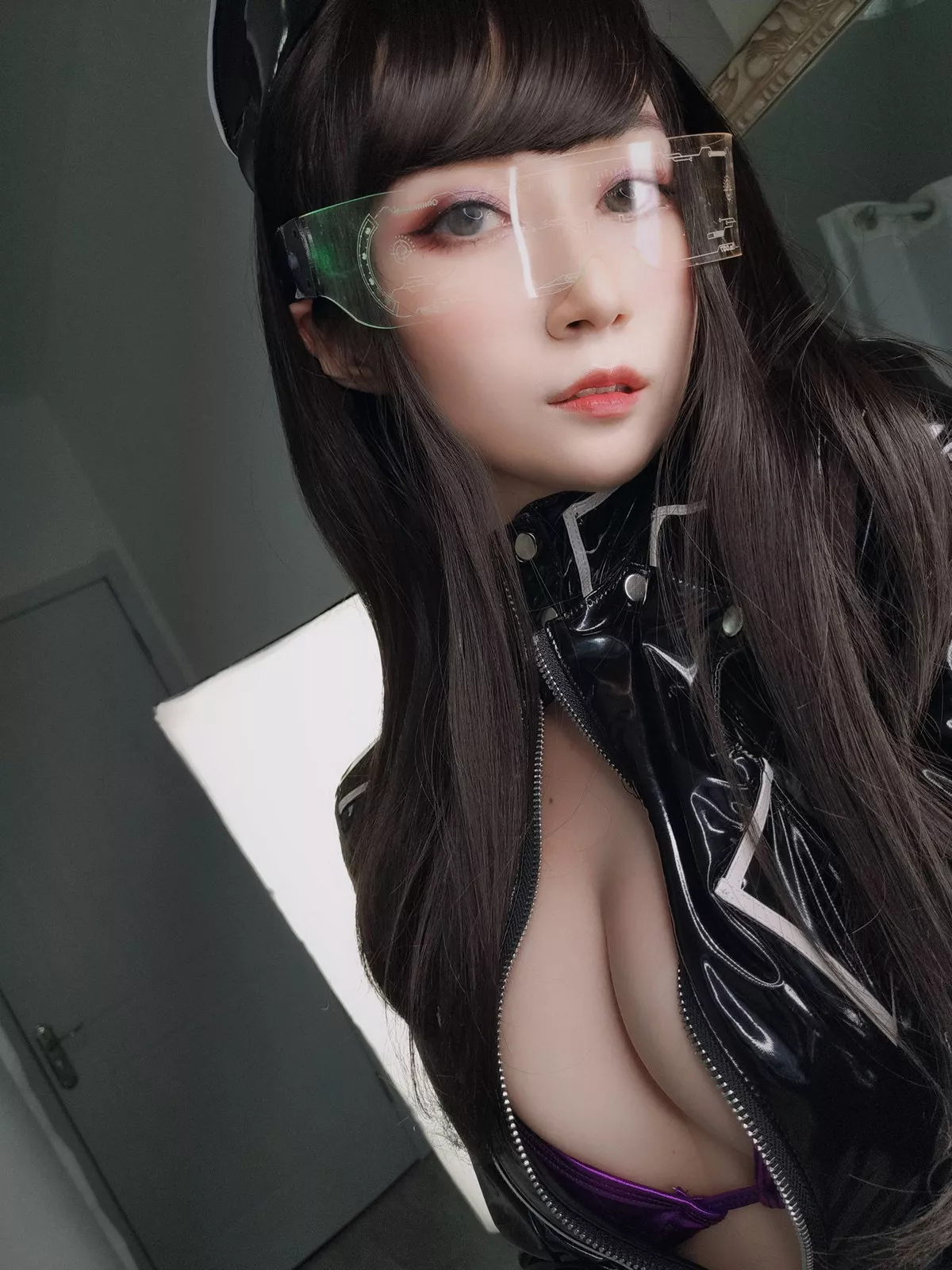 Xgyw.Org_Coser小姐姐白银81通讯官主题私房黑色连体皮衣秀完美身材豪乳翘臀诱惑写真74P