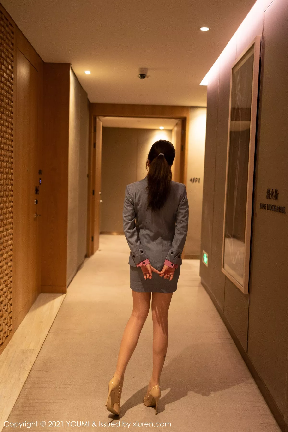 Xgyw.Org_[YouMi尤蜜荟]Vol.627_女神王雨纯厦门旅拍私房浴室半脱露性感内衣湿身诱惑写真84P