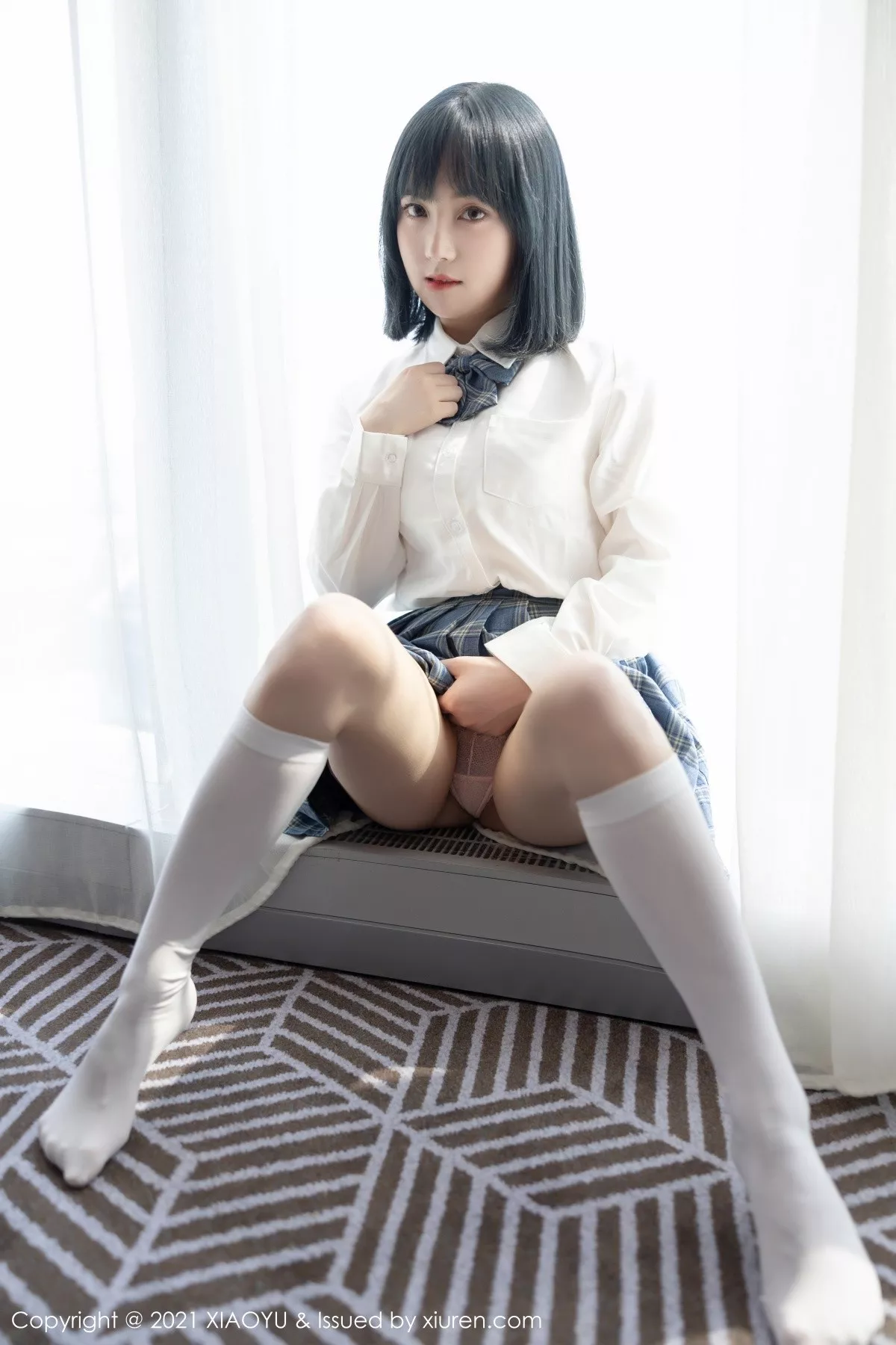 Xgyw.Org_[XiaoYu画语界]Vol.508_新人模特豆瓣酱JK制服半脱露粉色内裤秀浑圆翘臀诱惑写真56P