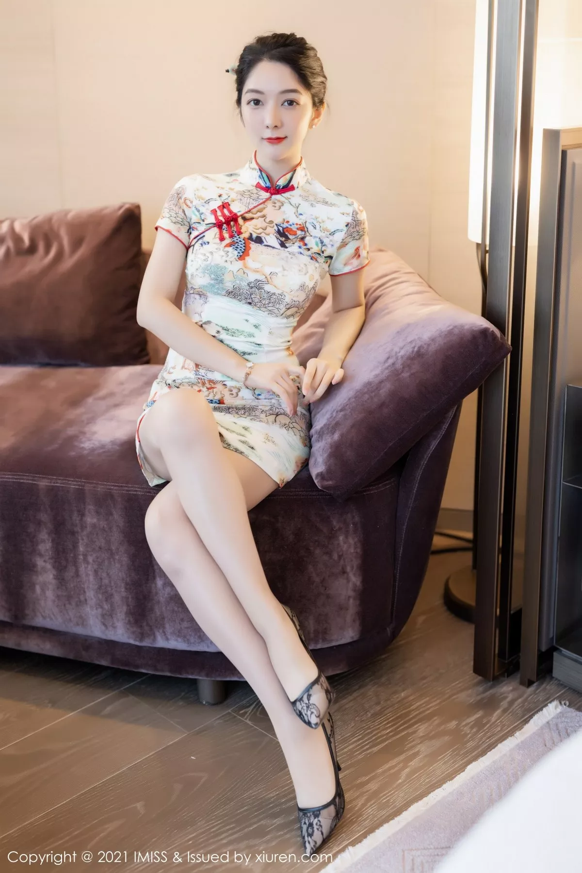 Xgyw.Org_[IMISS爱蜜社]Vol.593_女神Angela00私房脱古韵旗袍露性感内衣秀完美身材诱惑写真41P
