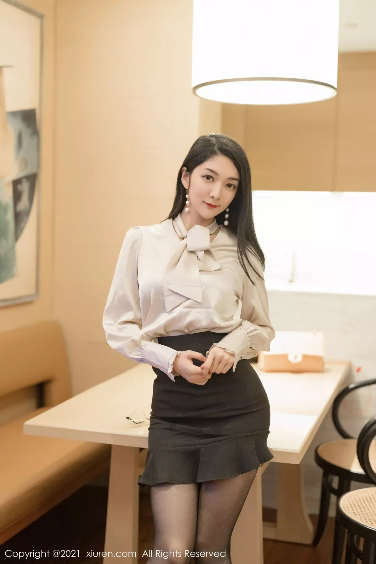 Xgyw.Org_XiuRen第3488期_女神Angela00眼镜OL制服短裙下超薄黑丝裤袜极致魅惑写真71P