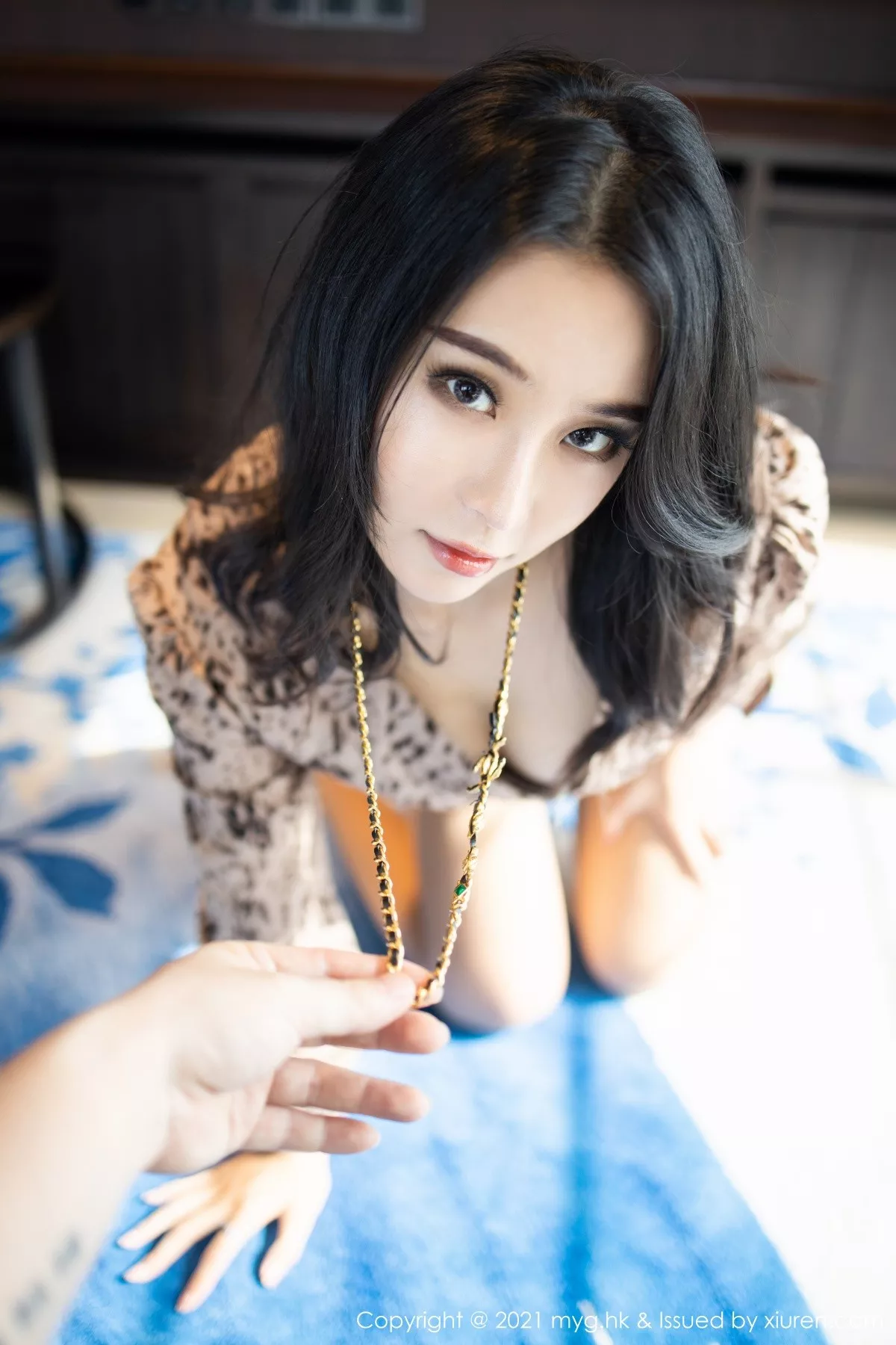 Xgyw.Org_[MyGirl美媛馆]Vol.532_嫩模蓝夏Akasha江浙沪旅拍半撩露开档肉丝极致诱惑写真50P