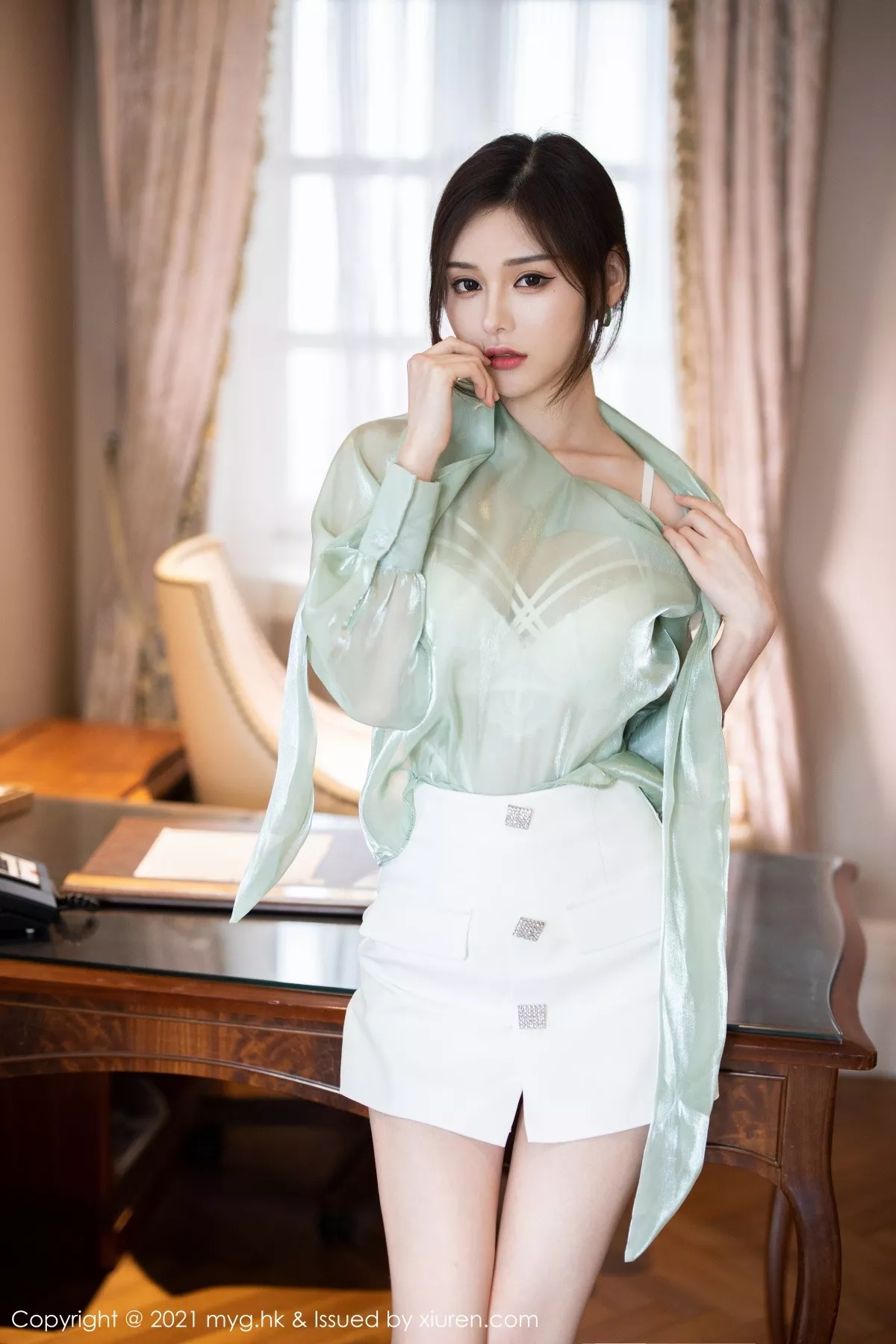 Xgyw.Org_[MyGirl美媛馆]Vol.535_嫩模小夕juju私房半脱露白色连体情趣内衣秀火辣身材诱惑写真69P