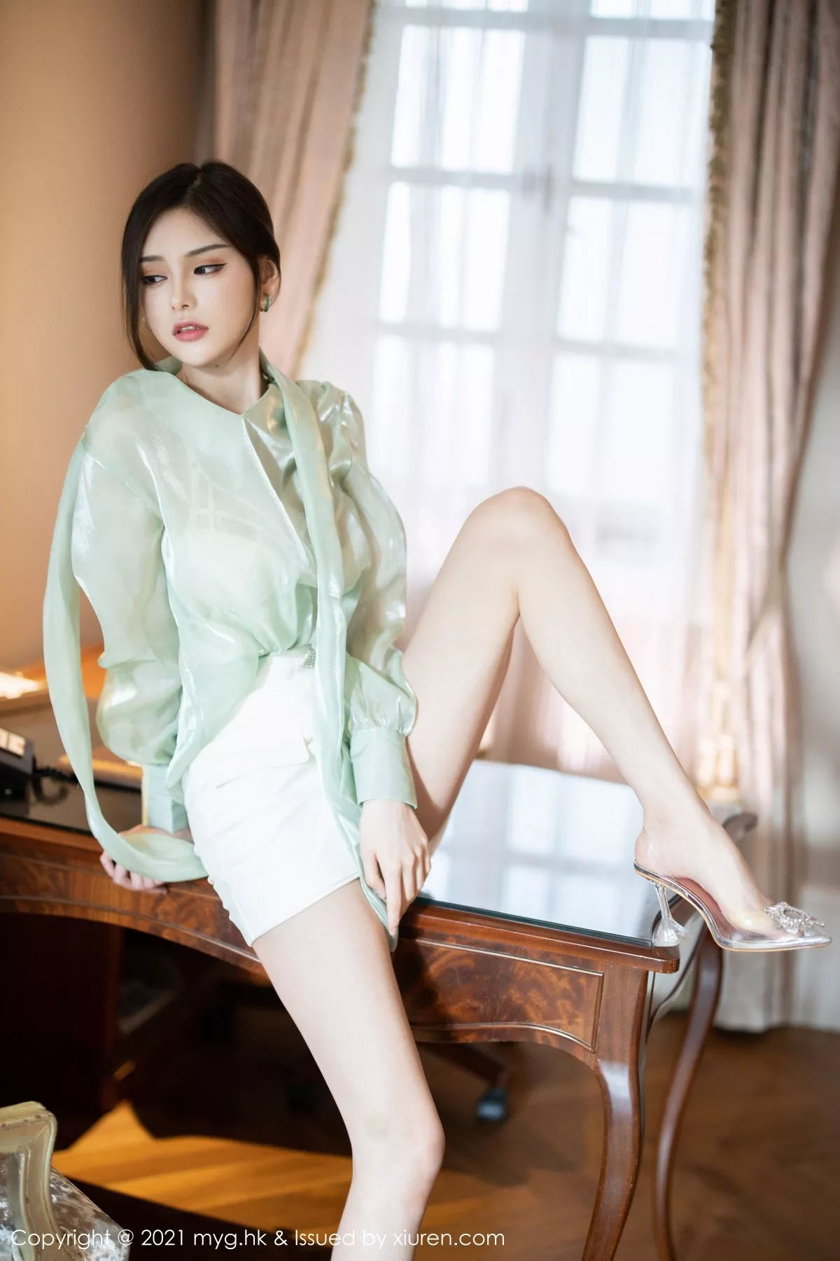 Xgyw.Org_[MyGirl美媛馆]Vol.535_嫩模小夕juju私房半脱露白色连体情趣内衣秀火辣身材诱惑写真69P