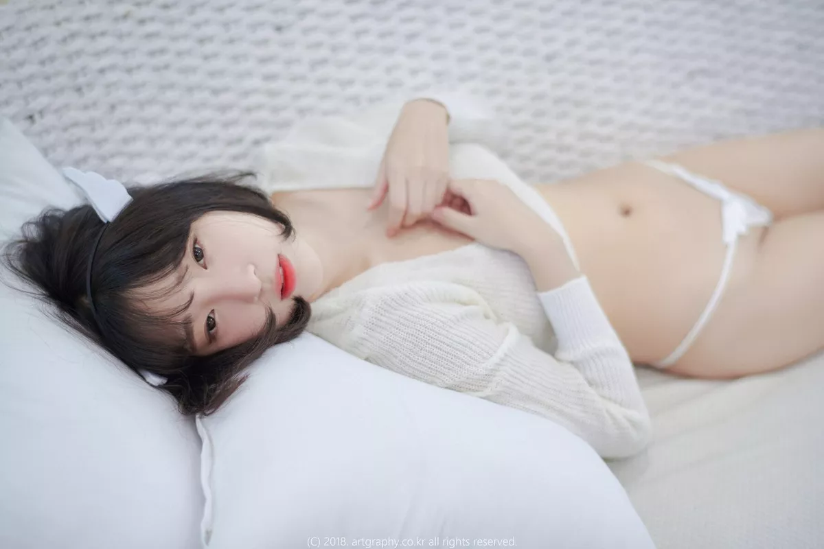 Xgyw.Org_[Artgravia]Vol.039_巨乳少女姜仁卿私房性感奶牛三点式内衣秀完美身材诱惑写真50P