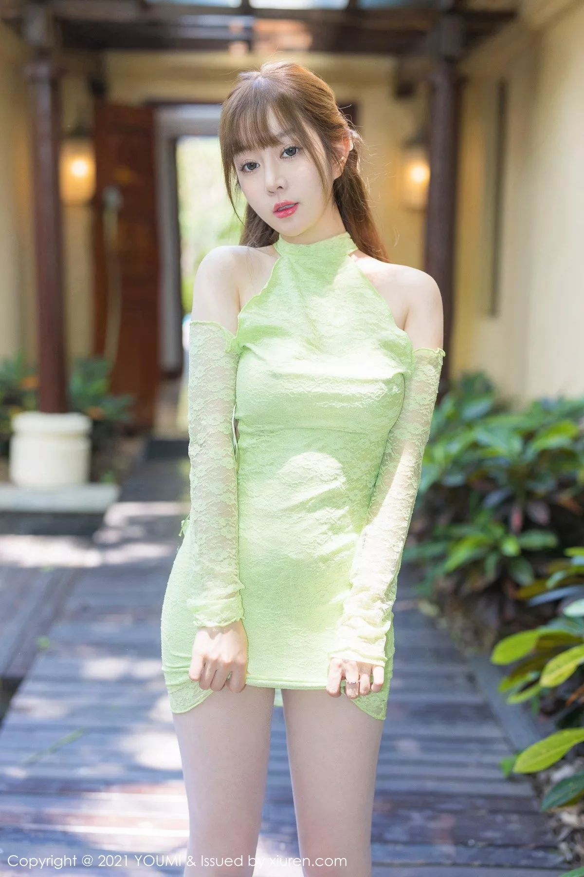 Xgyw.Org_[YouMi尤蜜荟]Vol.659_女神王雨纯西双版纳旅拍精致镂空薄纱透视秀火辣身材诱惑写真61P