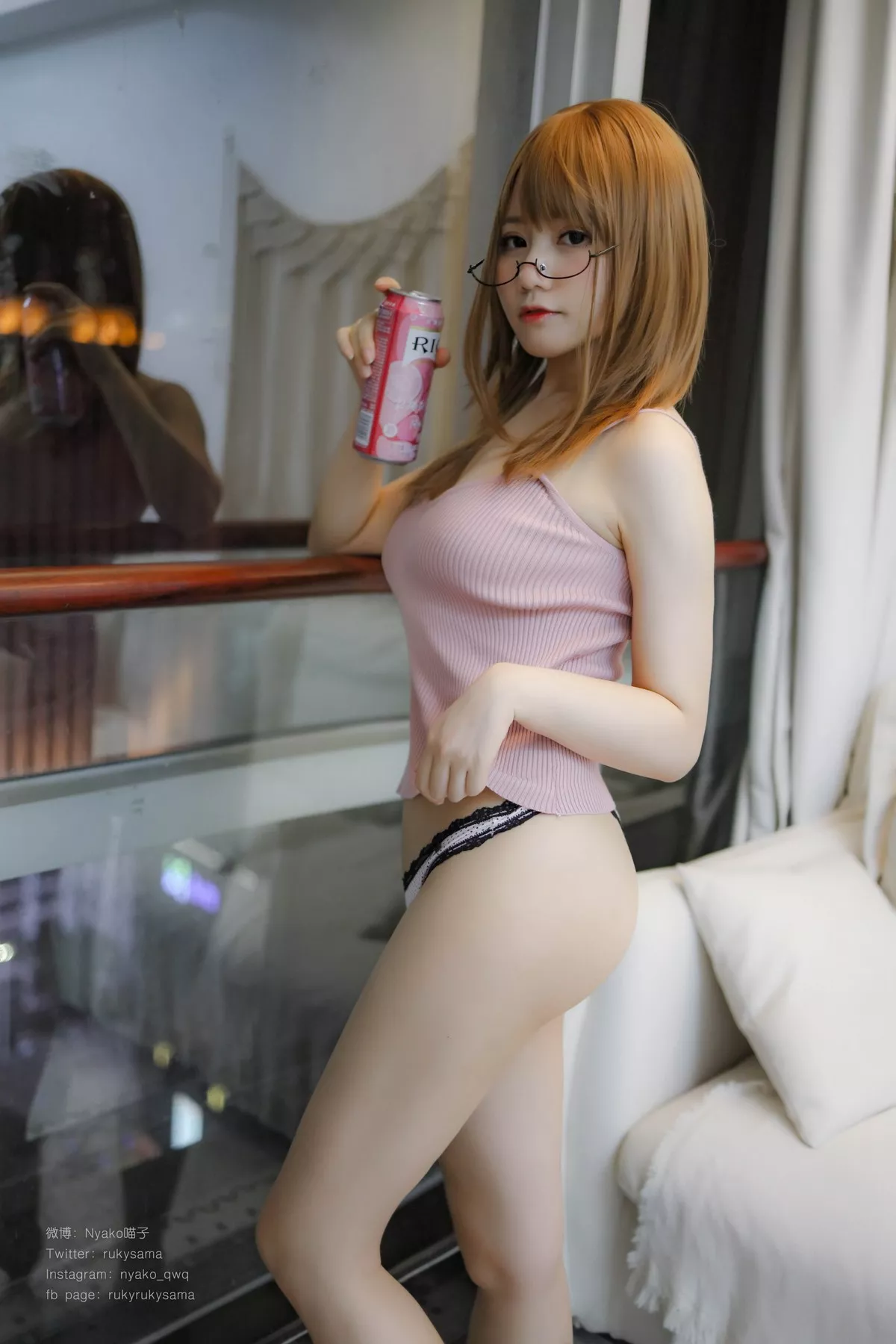 Xgyw.Org_网络美女Nyako喵子休闲时间主题私房泡泡浴+床上半脱露豪乳遮点极致诱惑写真133P