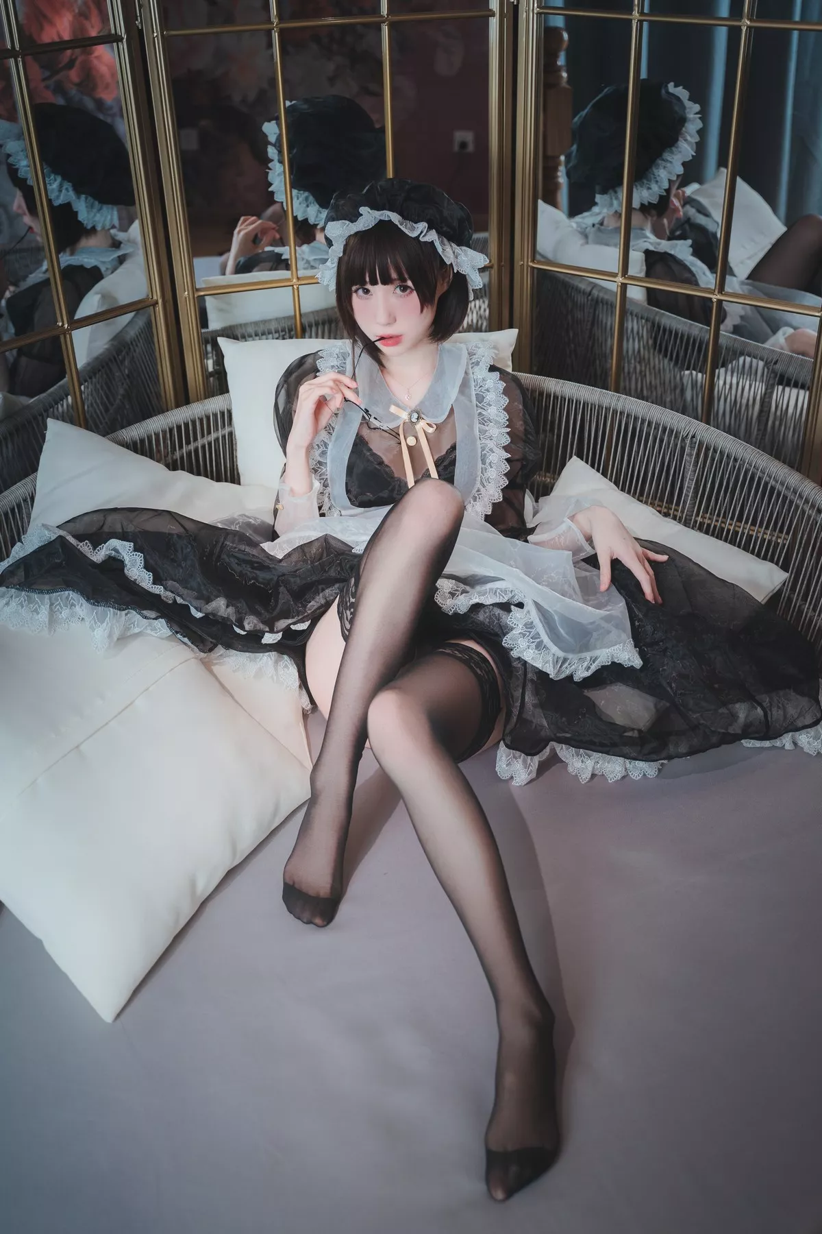 Xgyw.Org_网络美女西园寺南歌透明女仆主题私房黑色薄纱女仆装透视秀黑色内衣诱惑写真50P
