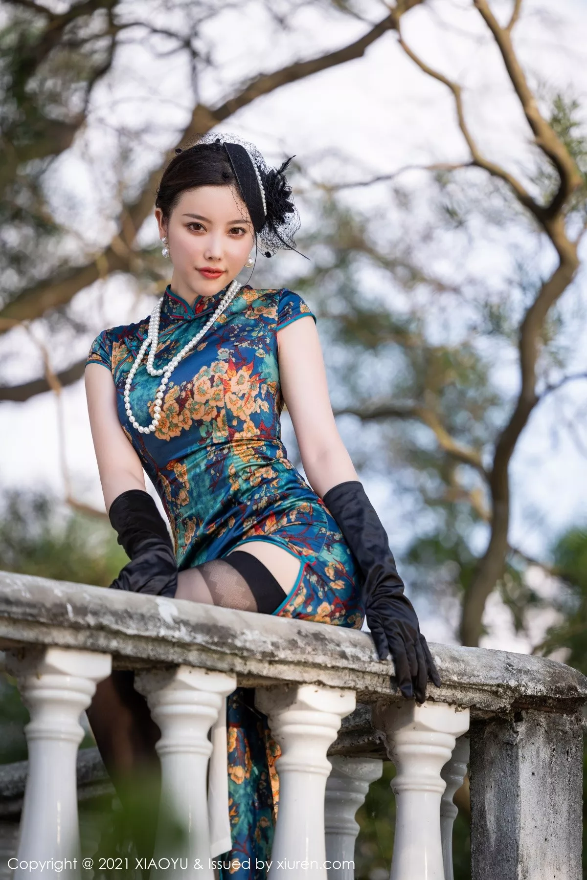 Xgyw.Org_[XiaoYu画语界]Vol.626_女神杨晨晨sugar广西心愿旅拍脱韵味旗袍露性感内衣诱惑写真90P