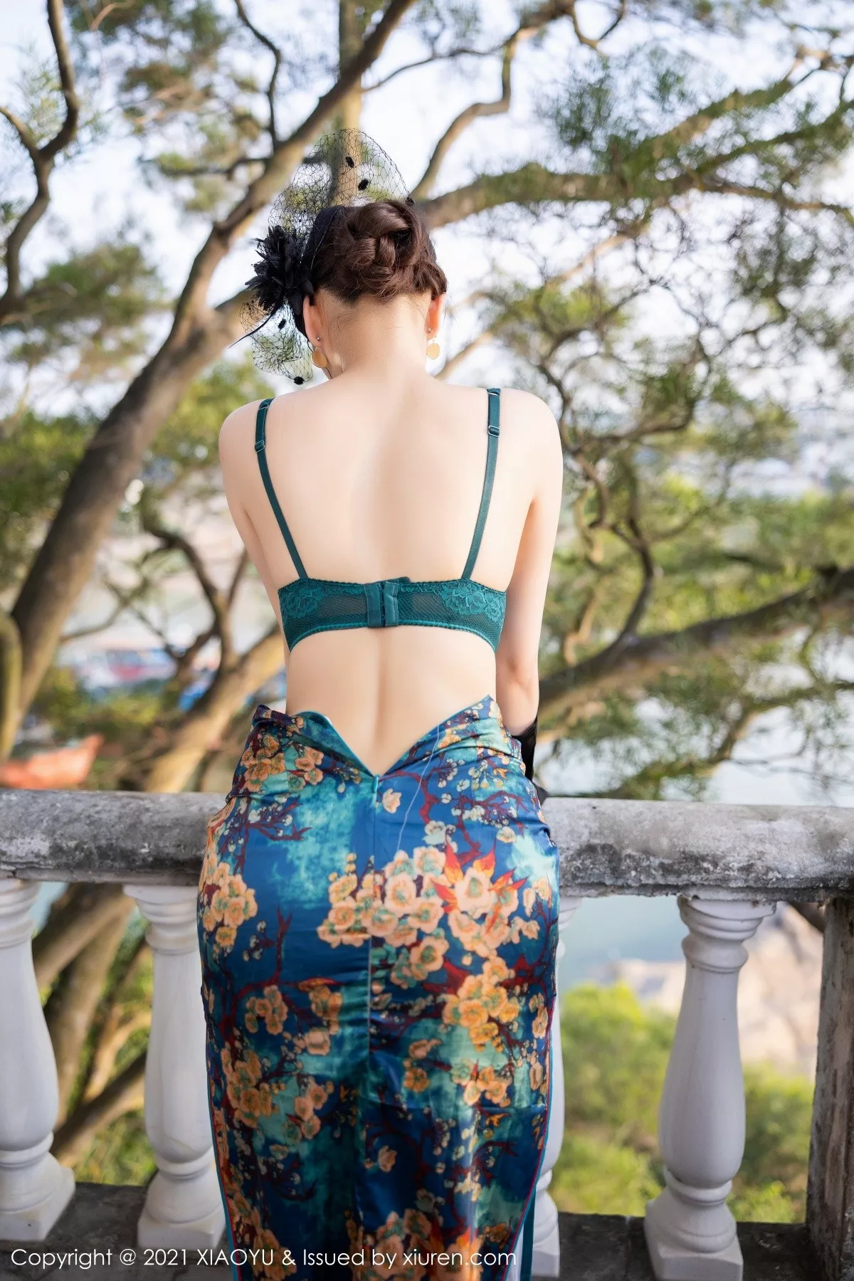Xgyw.Org_[XiaoYu画语界]Vol.626_女神杨晨晨sugar广西心愿旅拍脱韵味旗袍露性感内衣诱惑写真90P