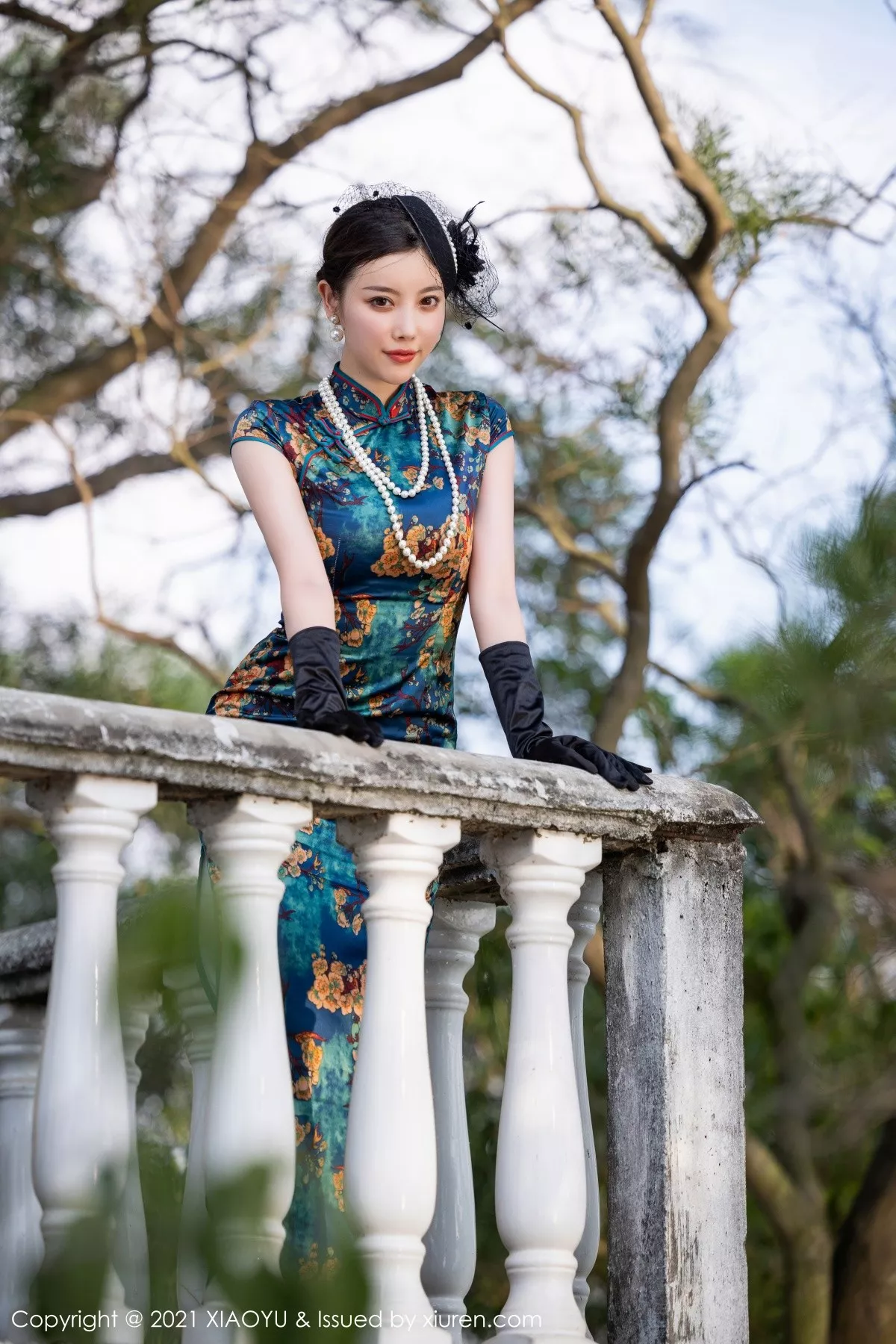 Xgyw.Org_[XiaoYu画语界]Vol.626_女神杨晨晨sugar广西心愿旅拍脱韵味旗袍露性感内衣诱惑写真90P