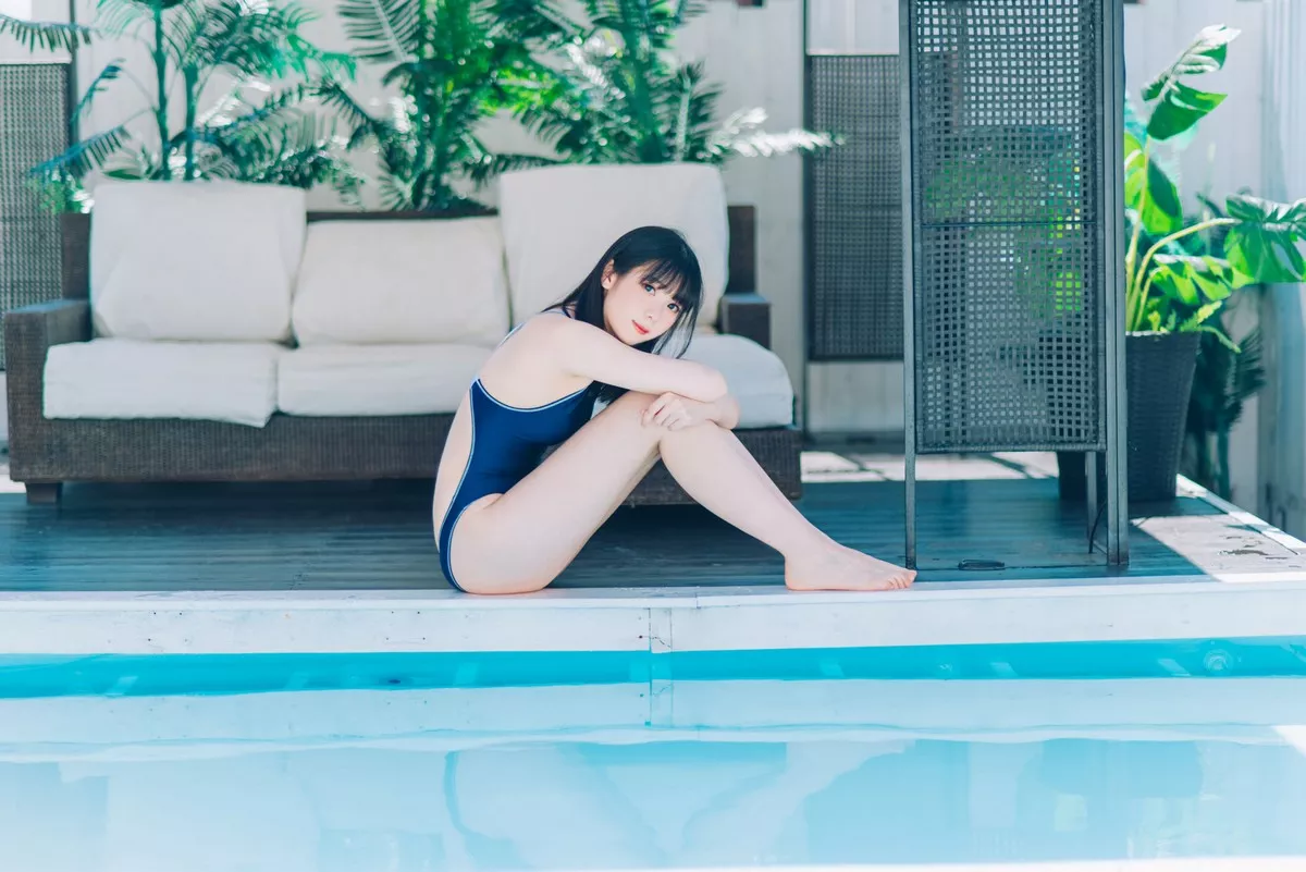 Xgyw.Org_微博妹纸霜月shimo美少女主题泳池性感比基尼+私房猫女郎秀完美身材诱惑写真95P