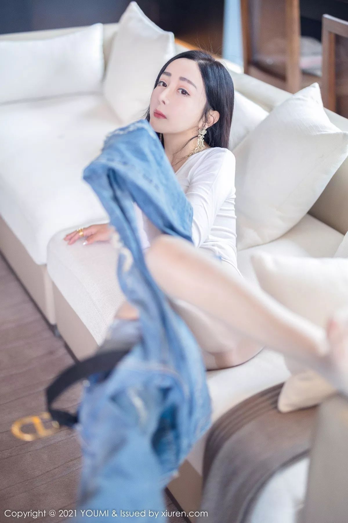 Xgyw.Org_[YouMi尤蜜荟]Vol.726_模特允爾私房白纱衣配牛仔裤半脱露豪乳真空激凸惹火诱惑写真68P