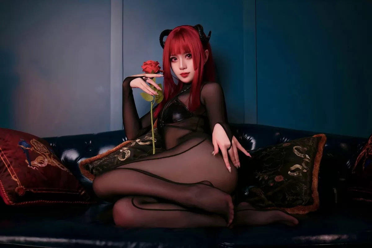 Xgyw.Org_动漫博主曉美媽&羊大真人魔女集会主题私房性感姐妹花黑色情趣服饰完美诱惑写真35P