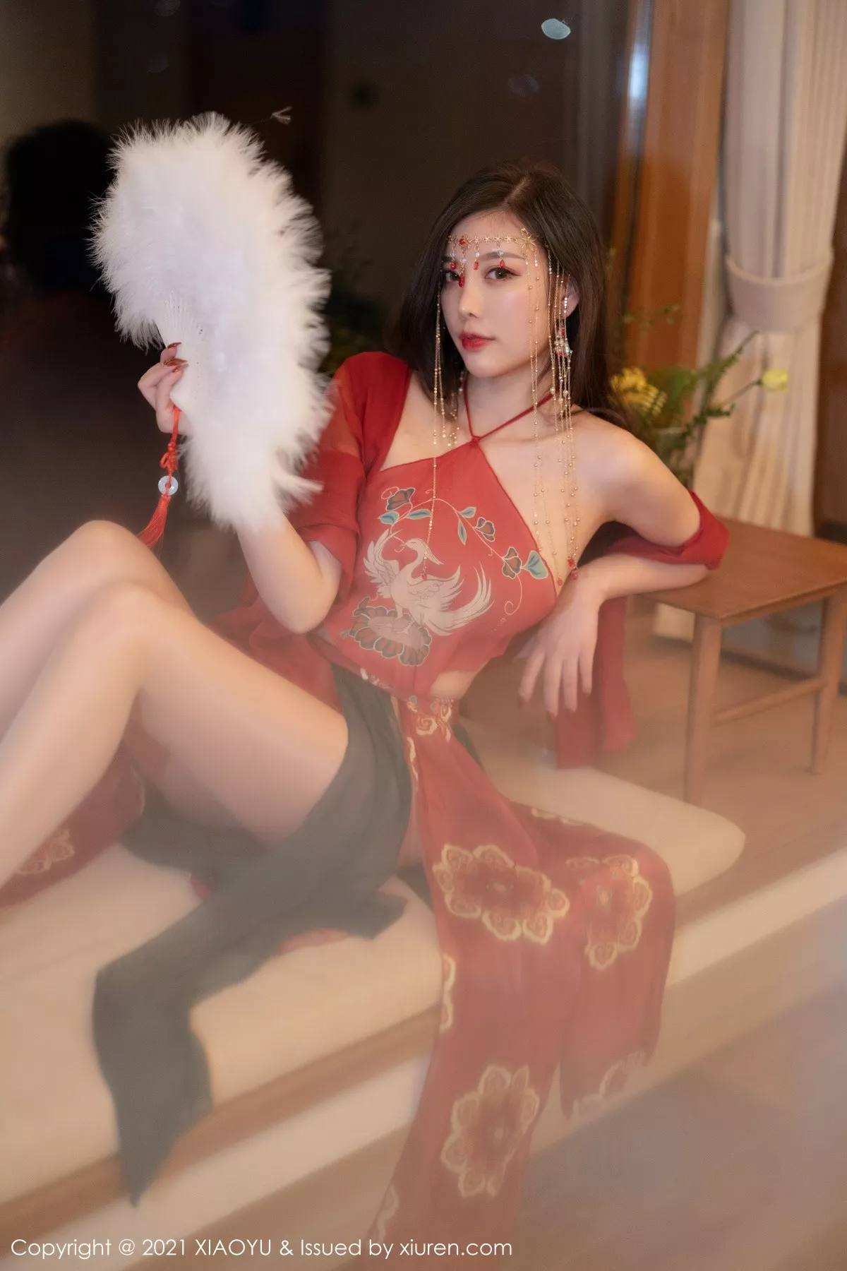 Xgyw.Org_[XiaoYu画语界]Vol.688_女神杨晨晨sugar丽江心愿旅拍私房红色古装肚兜撩人诱惑写真83P
